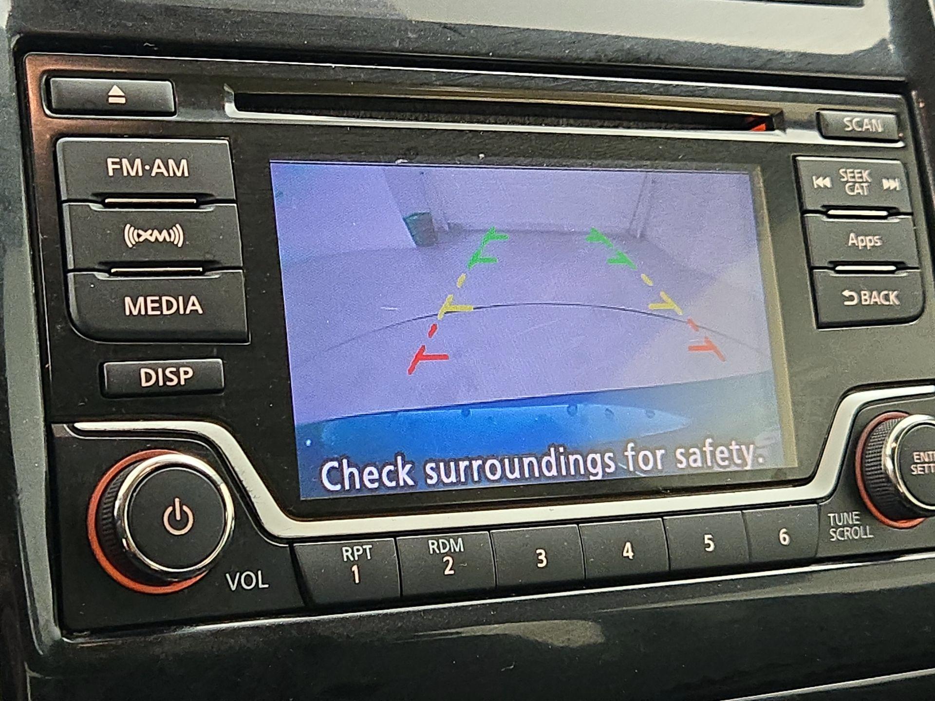 Thumbnail: 2016 Nissan Versa Note - 14