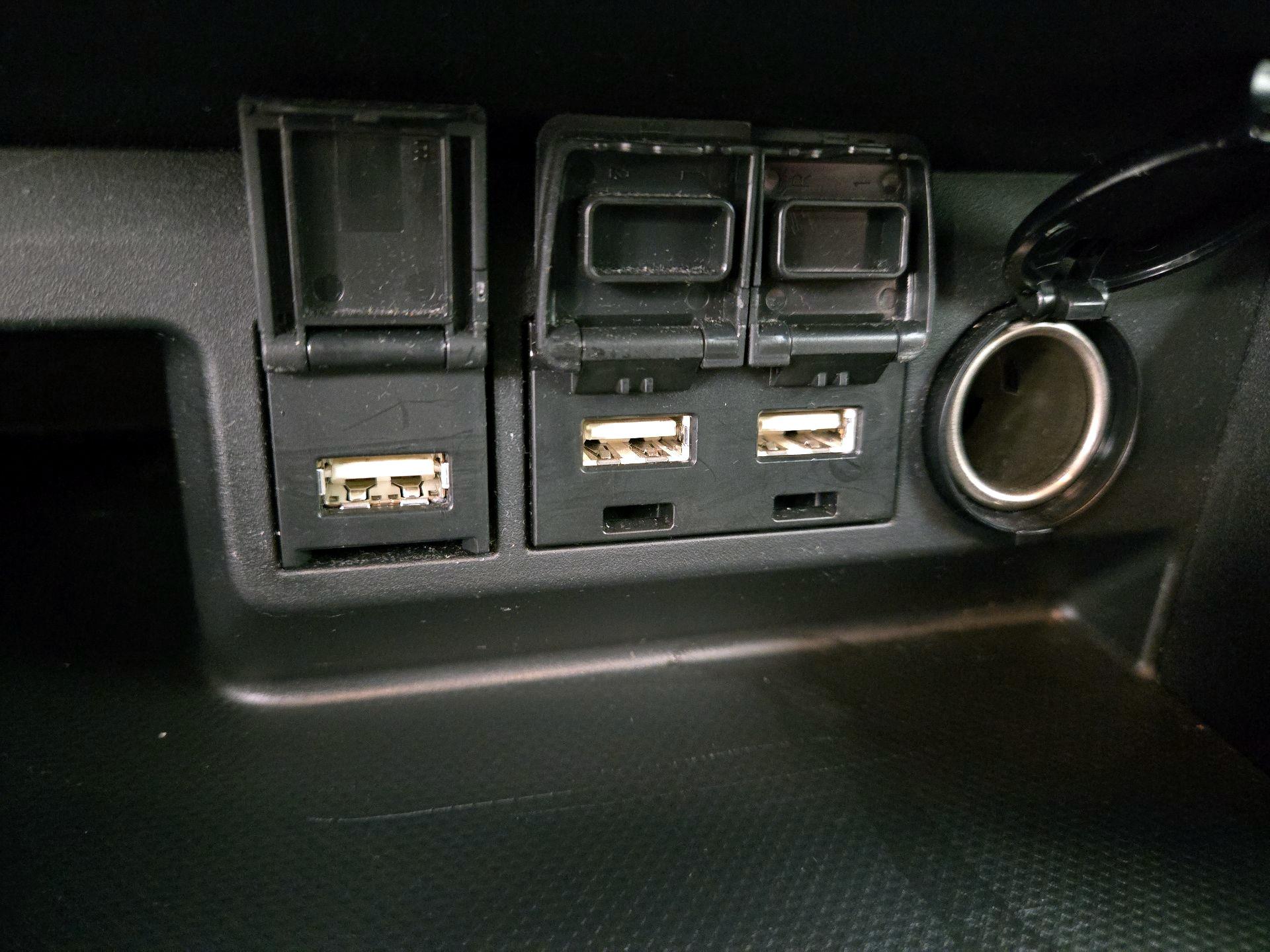 Thumbnail: 2021 Toyota Highlander - 18