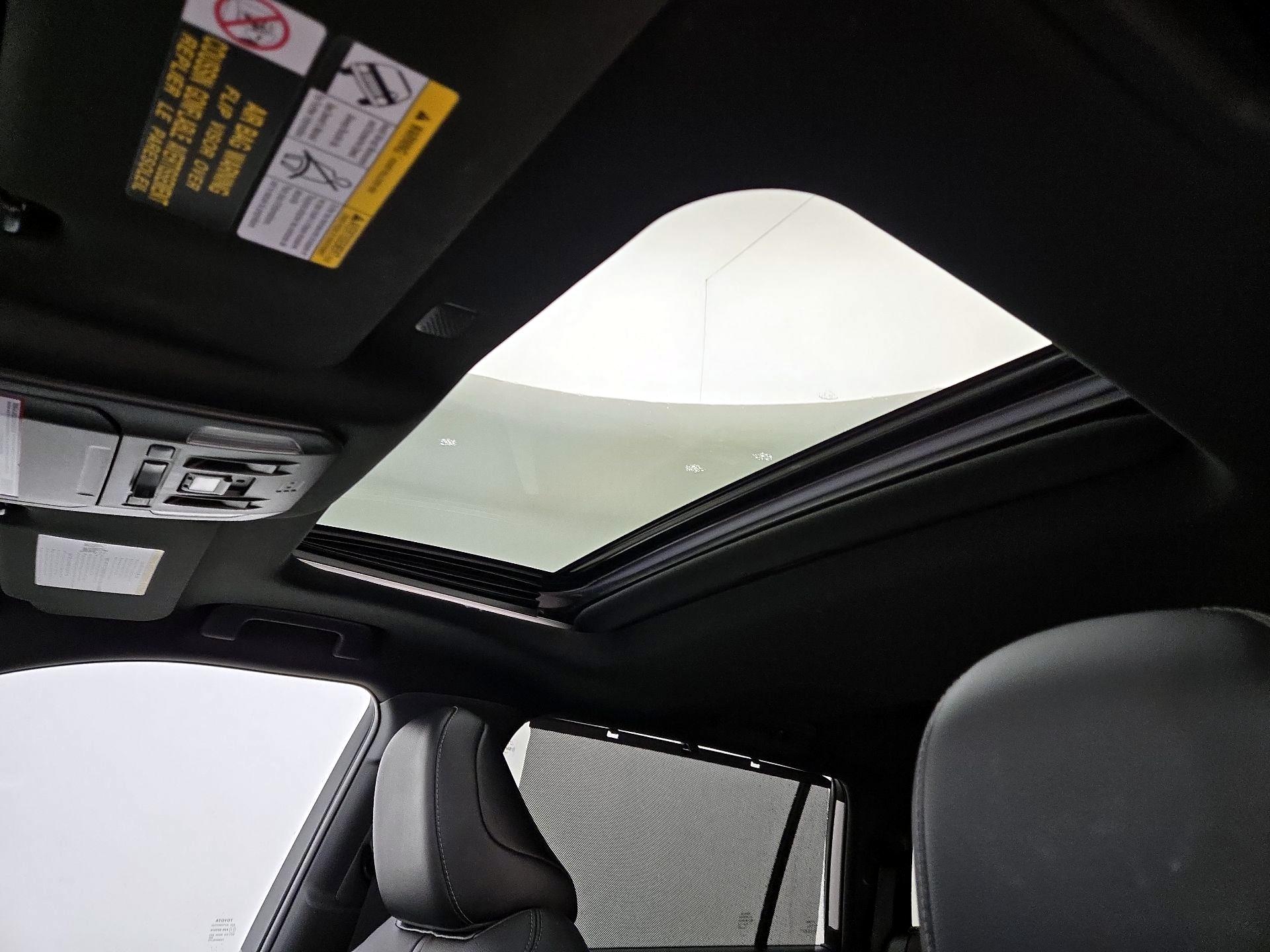 Thumbnail: 2021 Toyota Highlander - 19