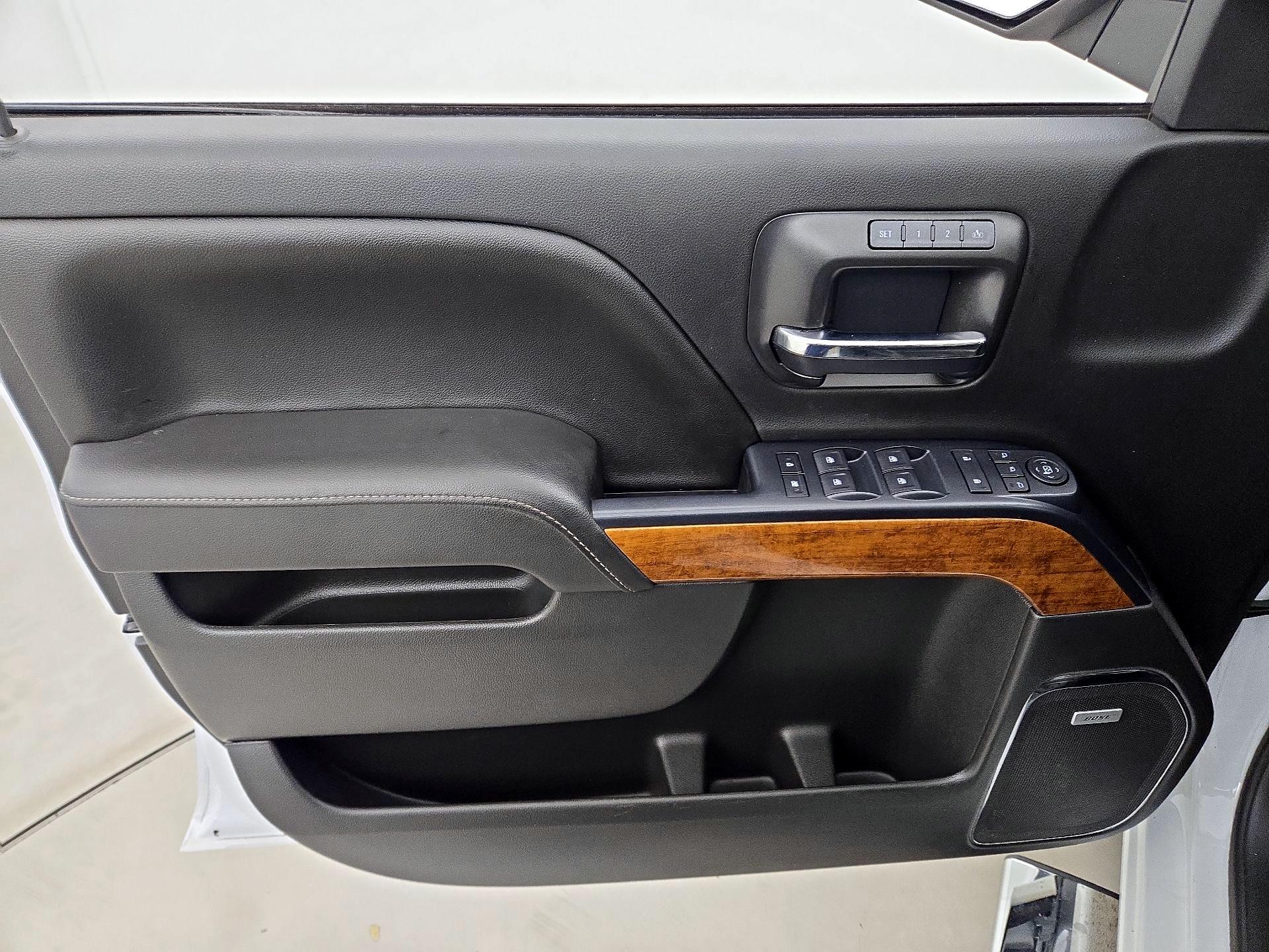 Thumbnail: 2017 Chevrolet Silverado 1500 - 12