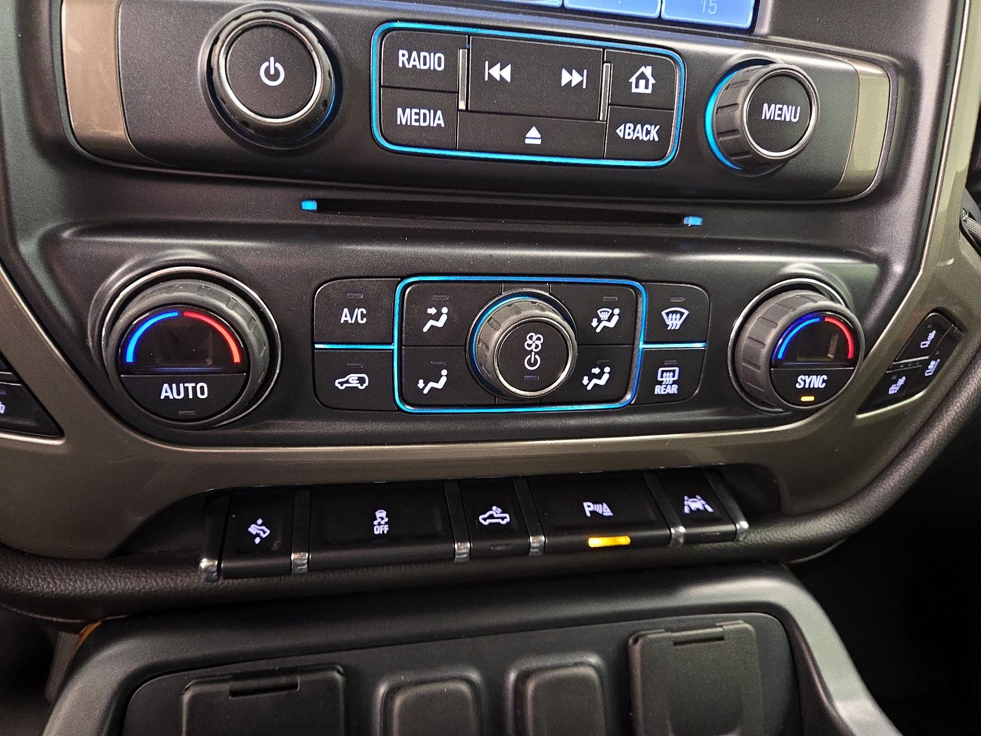 Thumbnail: 2017 Chevrolet Silverado 1500 - 16