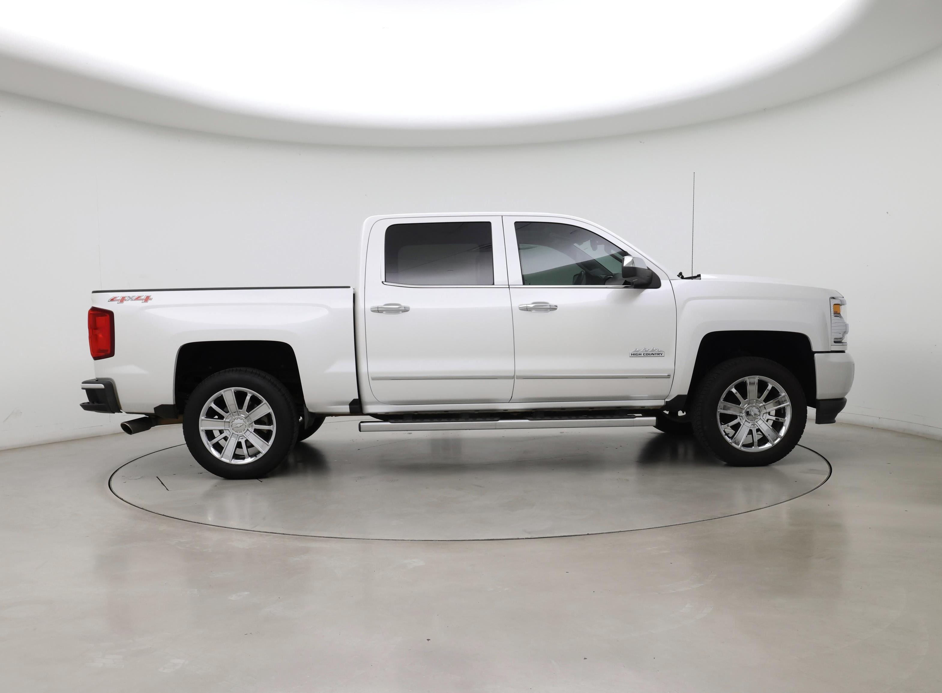Thumbnail: 2017 Chevrolet Silverado 1500 - 7