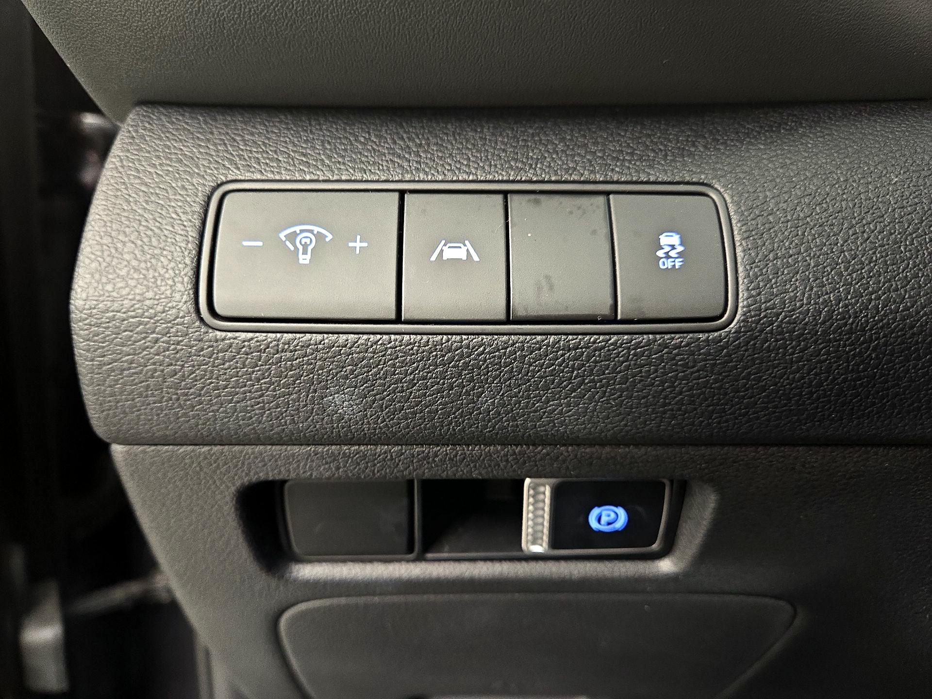 Thumbnail: 2023 Hyundai Santa Fe - 13