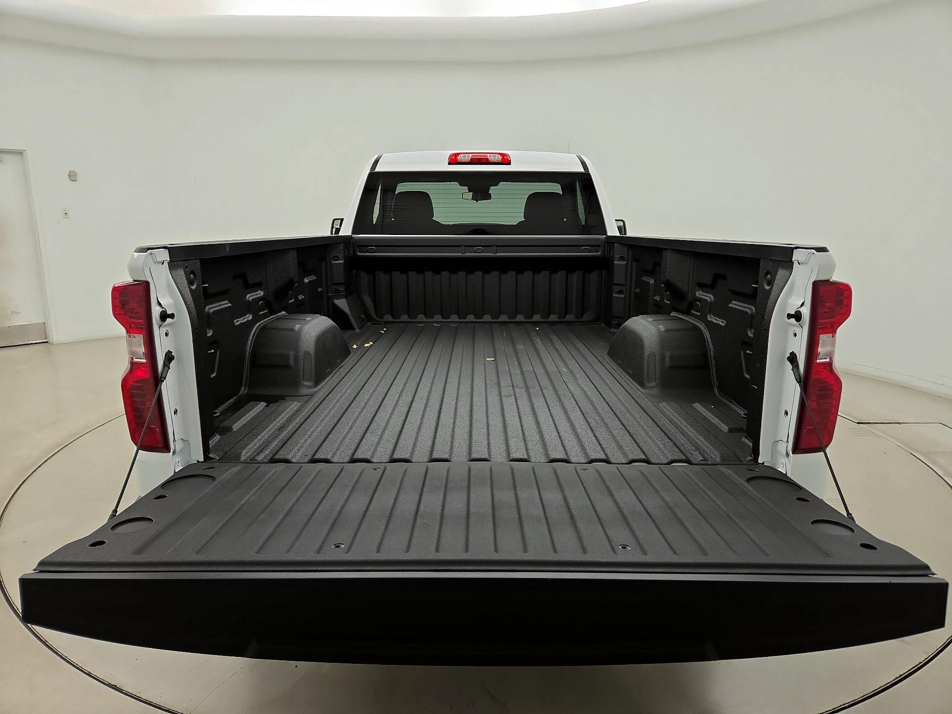 Thumbnail: 2025 Chevrolet Silverado 1500 - 19