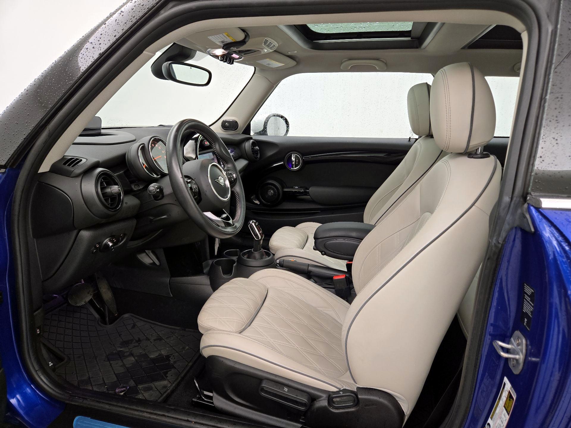 Thumbnail: 2020 MINI Cooper Hardtop - 11