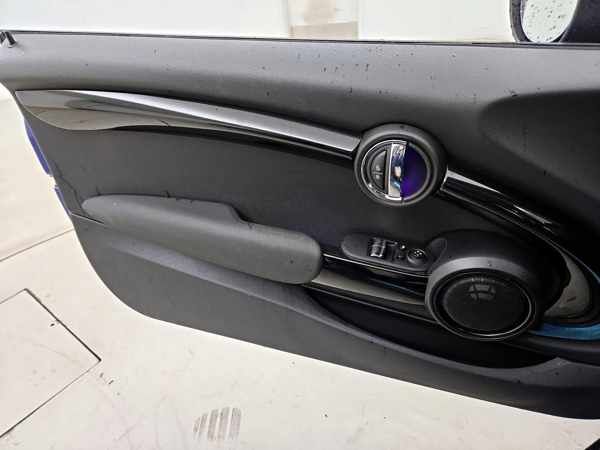 Thumbnail: 2020 MINI Cooper Hardtop - 12