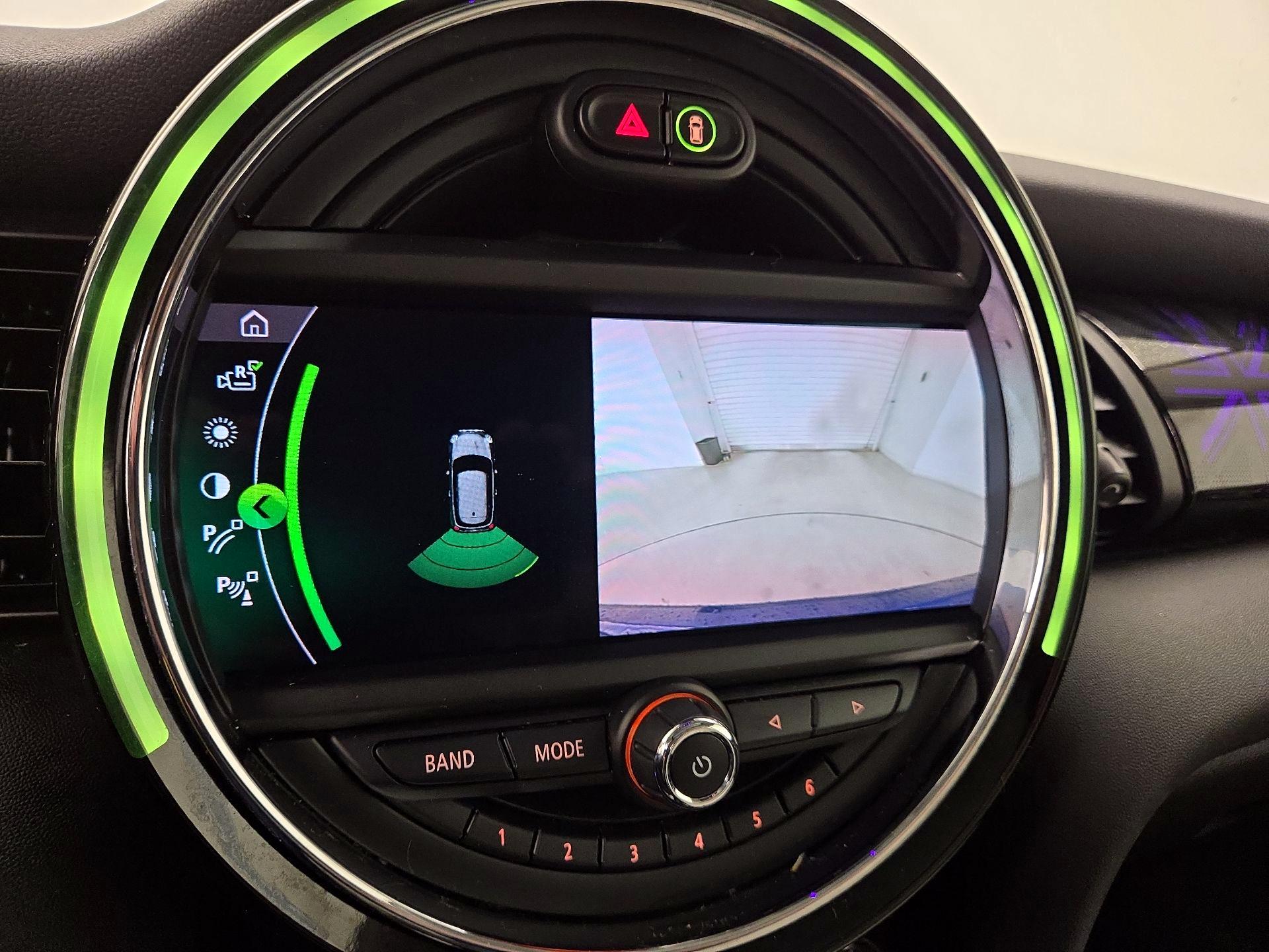 Thumbnail: 2020 MINI Cooper Hardtop - 15