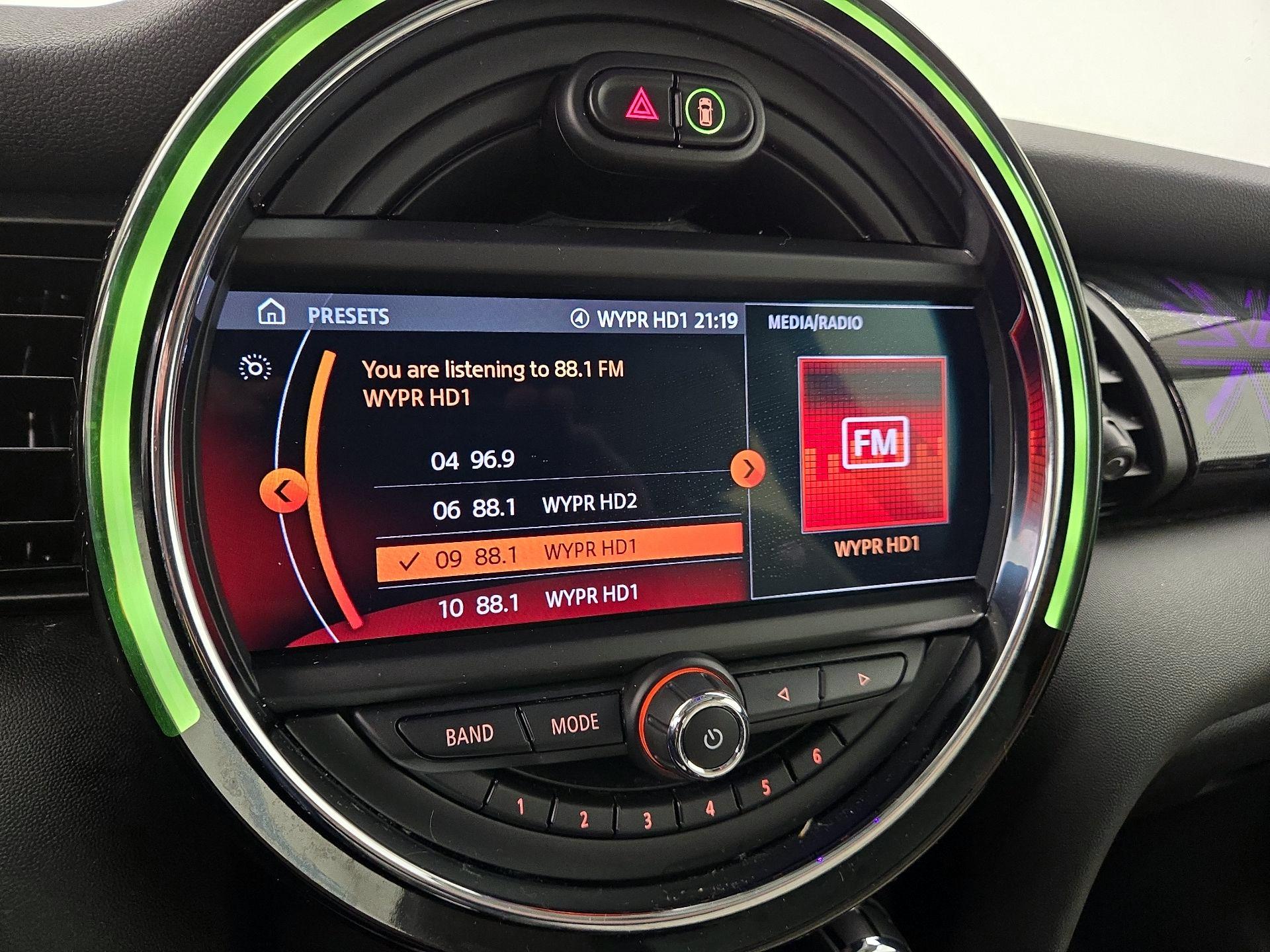 Thumbnail: 2020 MINI Cooper Hardtop - 16