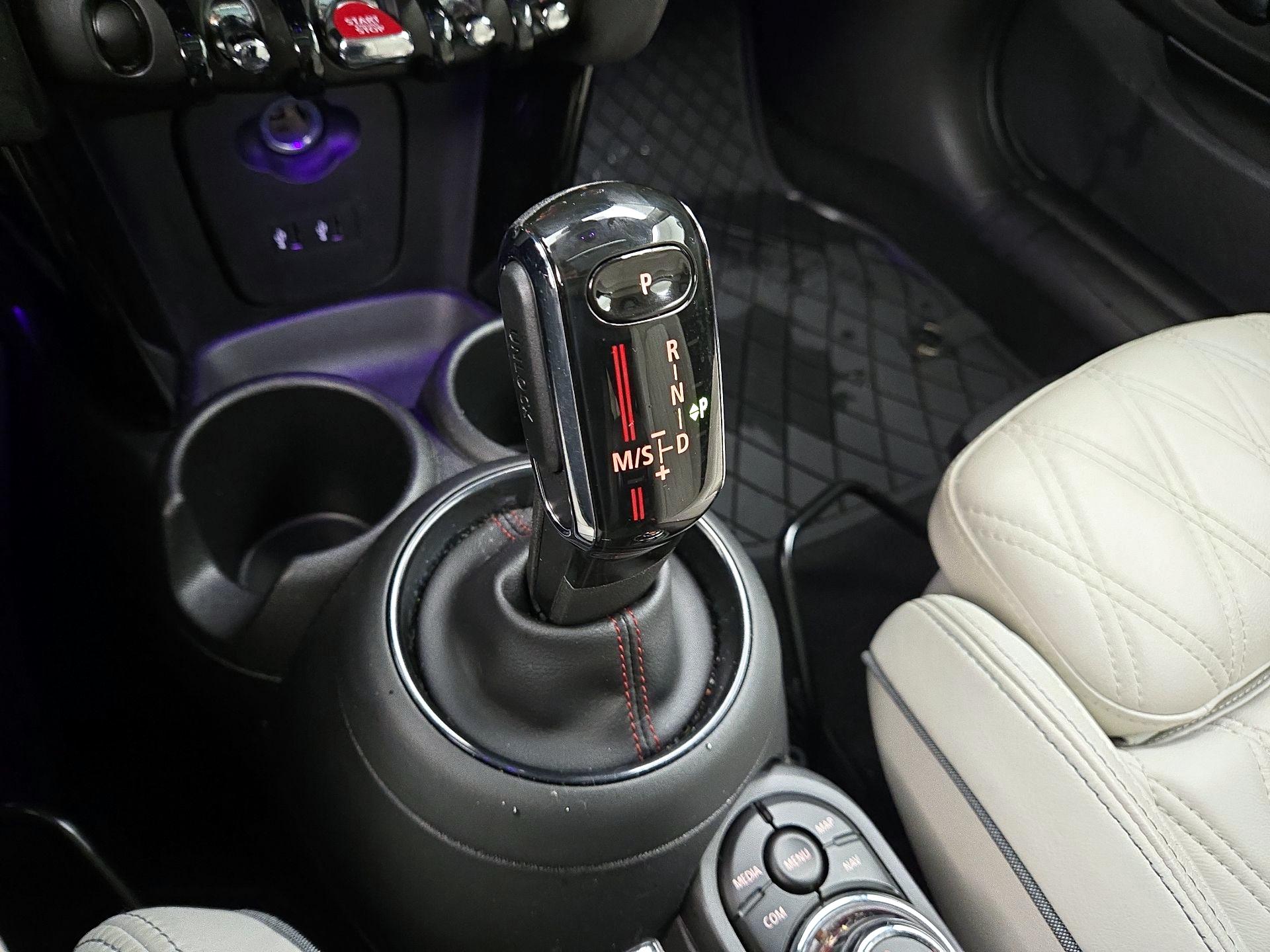 Thumbnail: 2020 MINI Cooper Hardtop - 18