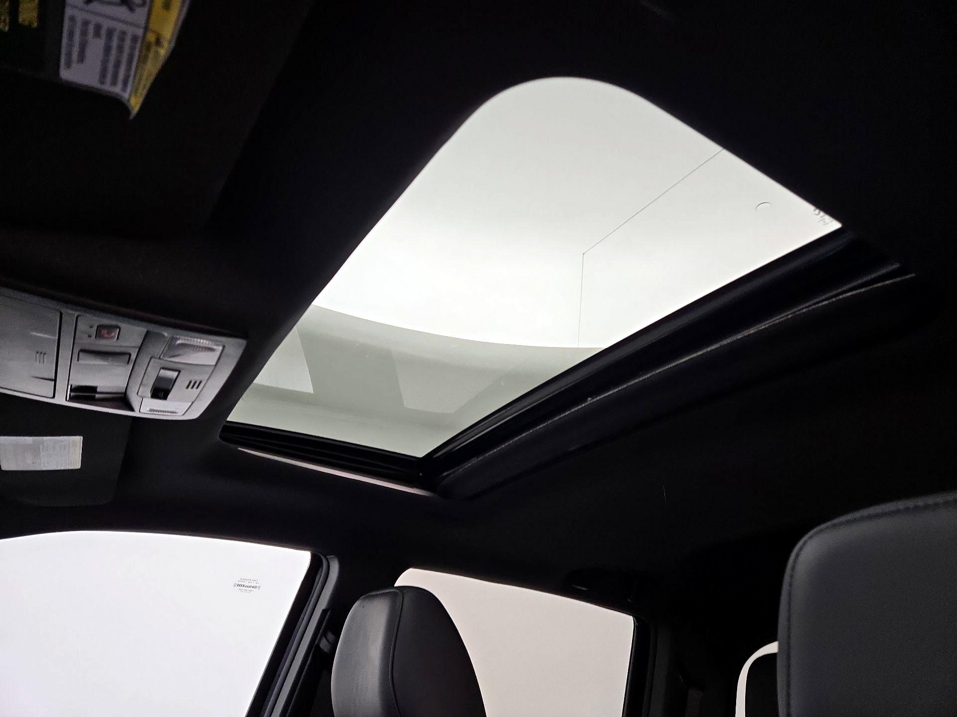 Thumbnail: 2023 Toyota Tacoma - 20