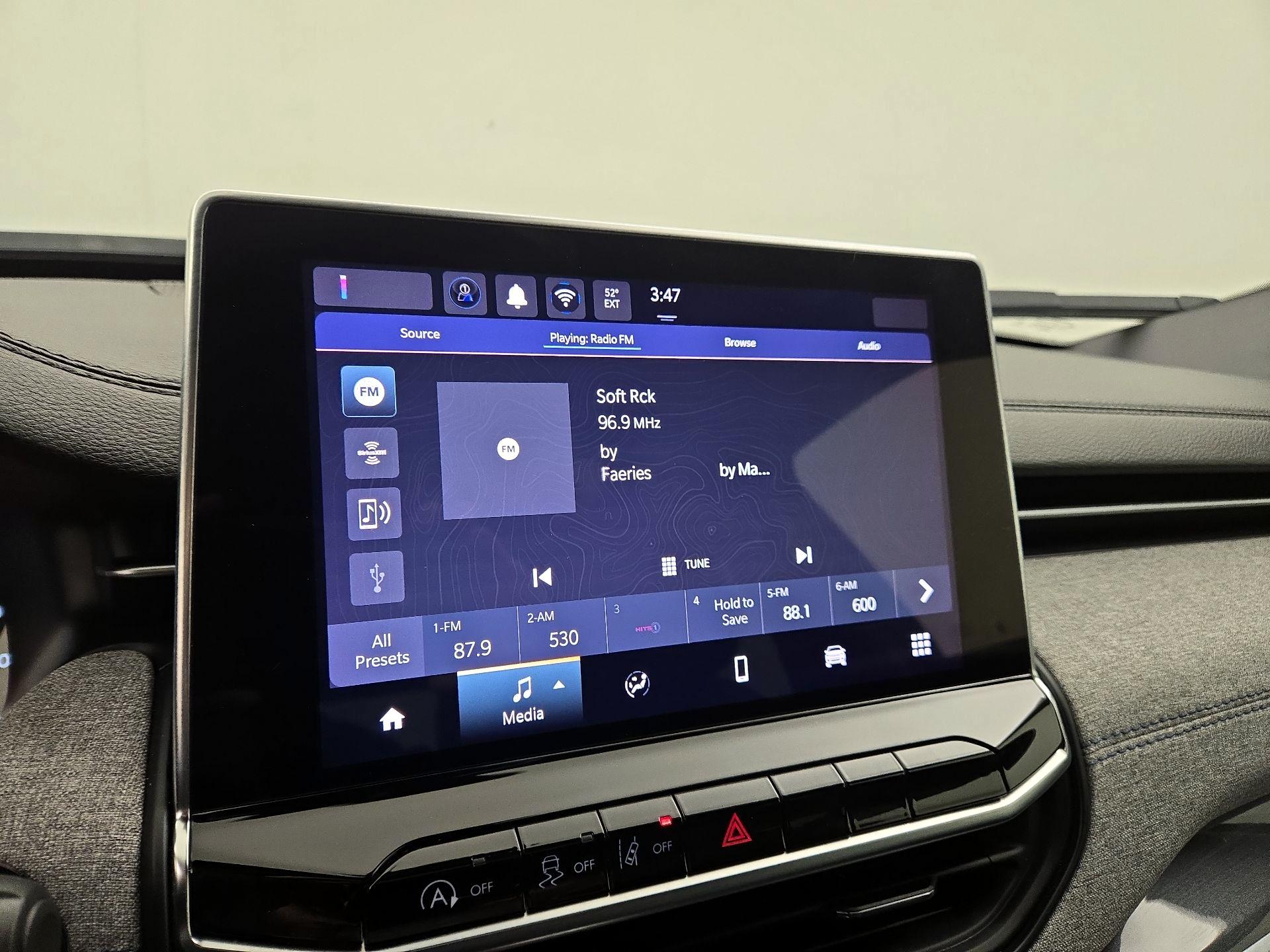 Thumbnail: 2024 Jeep Compass - 15