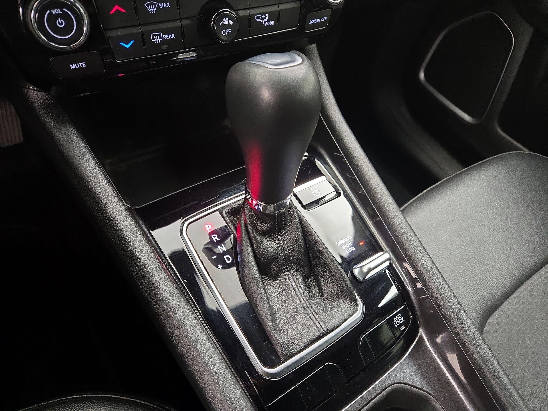 Thumbnail: 2024 Jeep Compass - 17