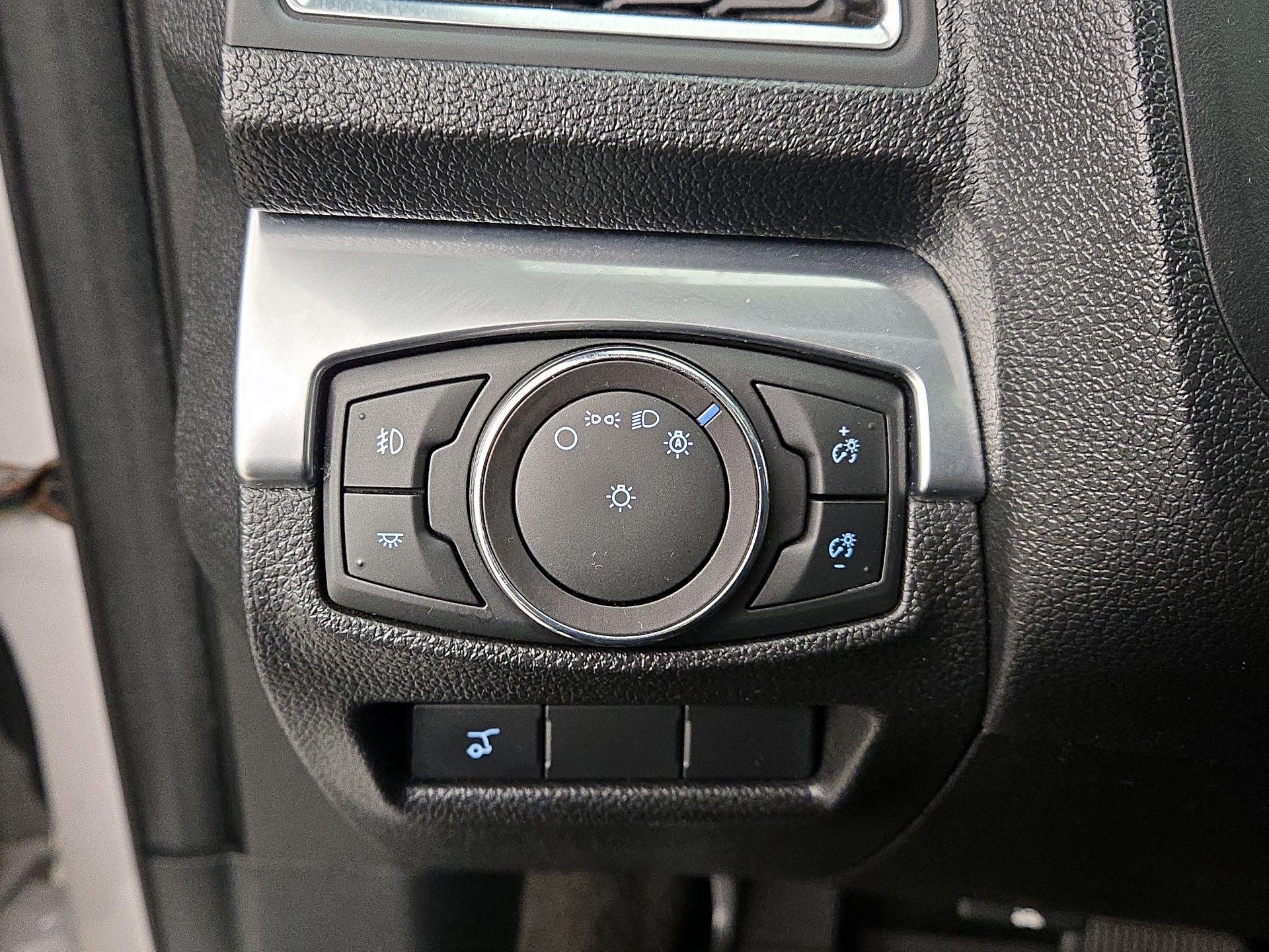 Thumbnail: 2018 Ford Explorer - 13