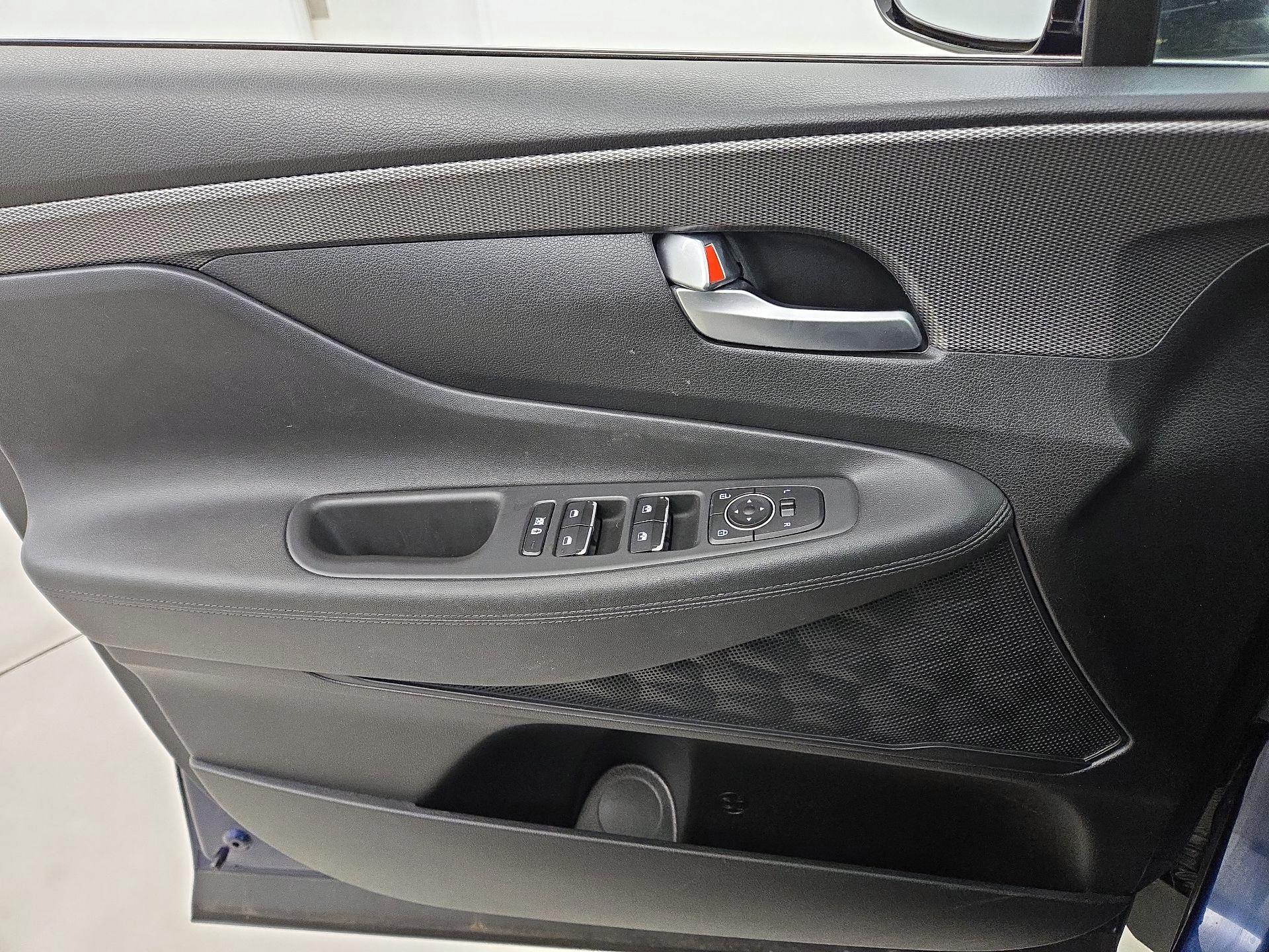 Thumbnail: 2020 Hyundai Santa Fe - 12