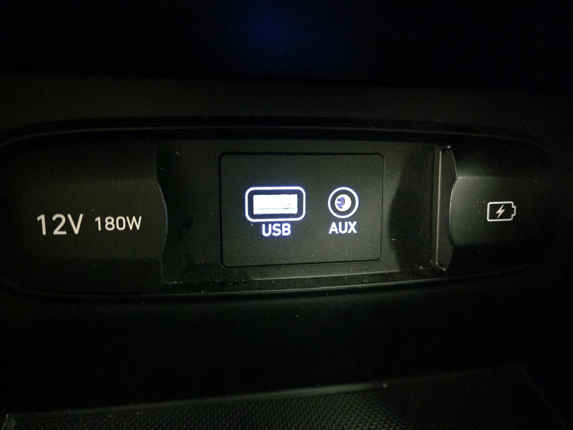 Thumbnail: 2020 Hyundai Santa Fe - 18