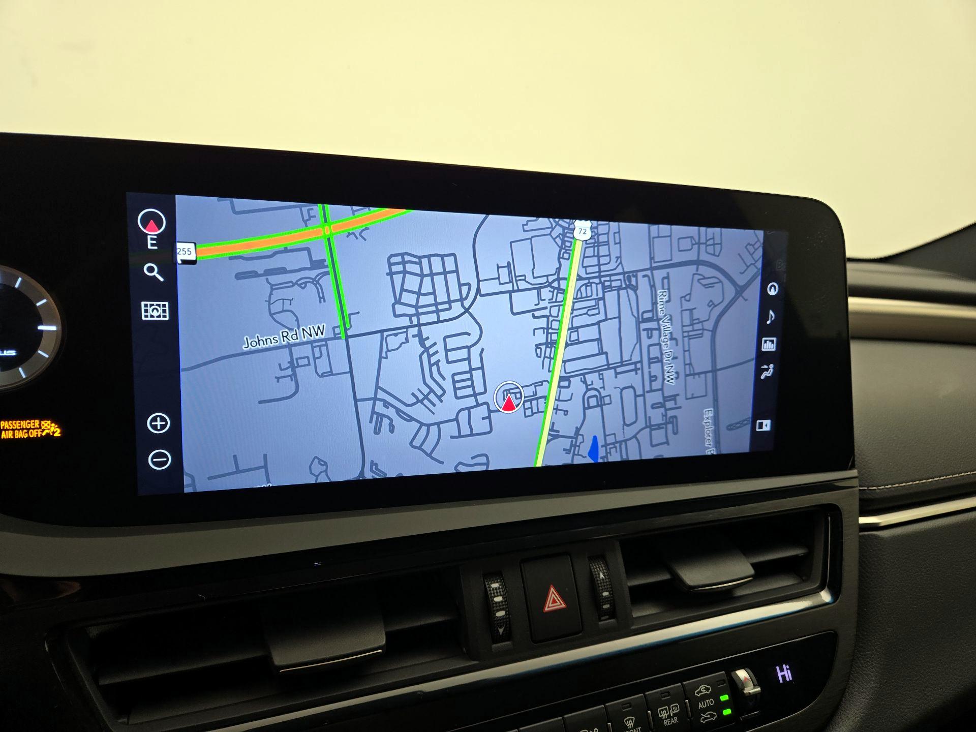 Thumbnail: 2022 Lexus ES - 14