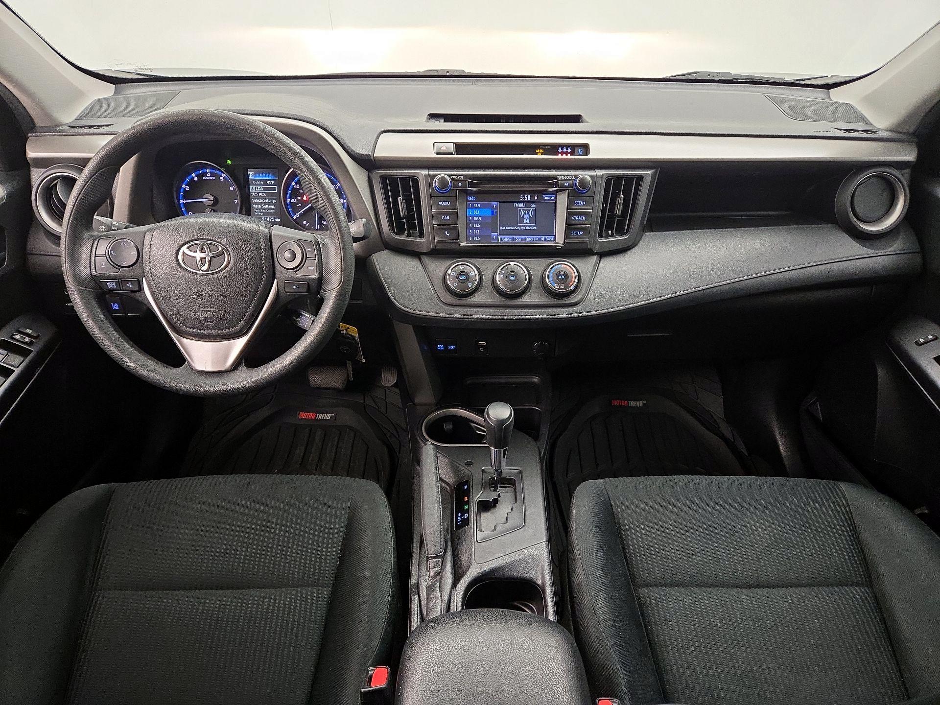 Thumbnail: 2018 Toyota RAV4 - 9