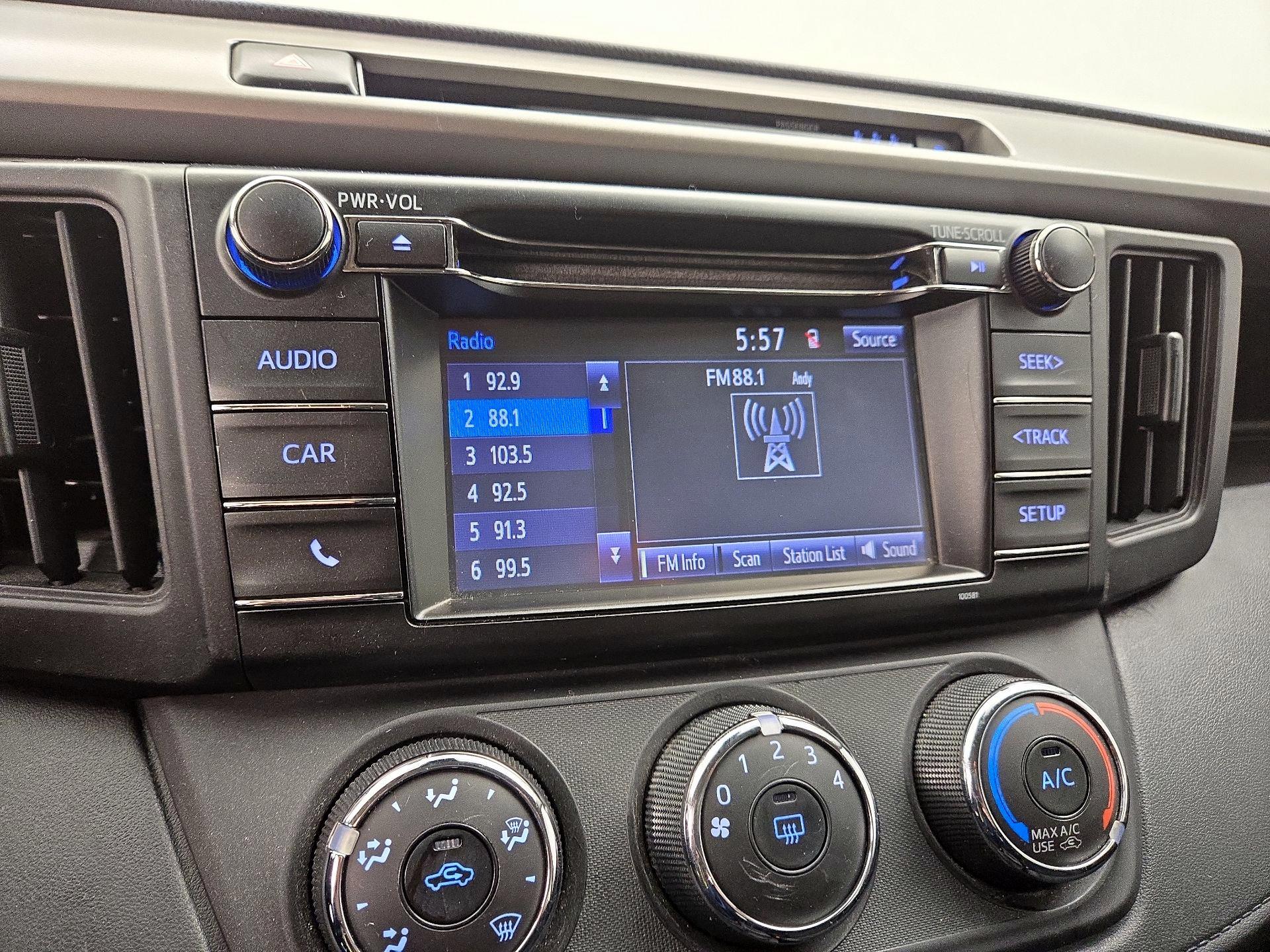 Thumbnail: 2018 Toyota RAV4 - 15