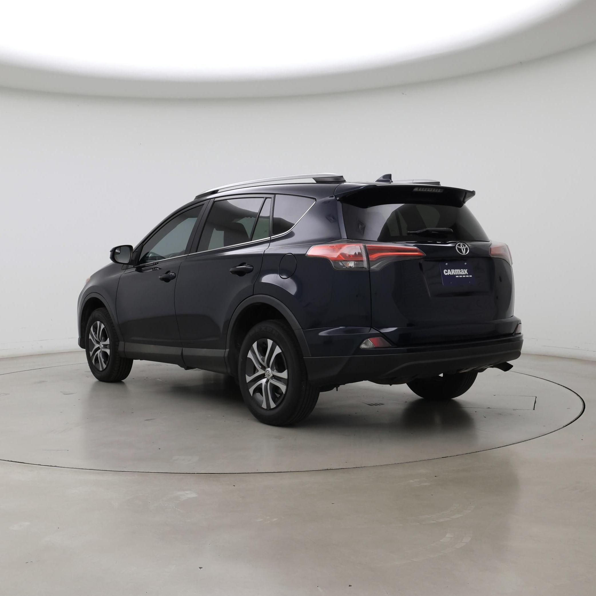 Thumbnail: 2018 Toyota RAV4 - 2