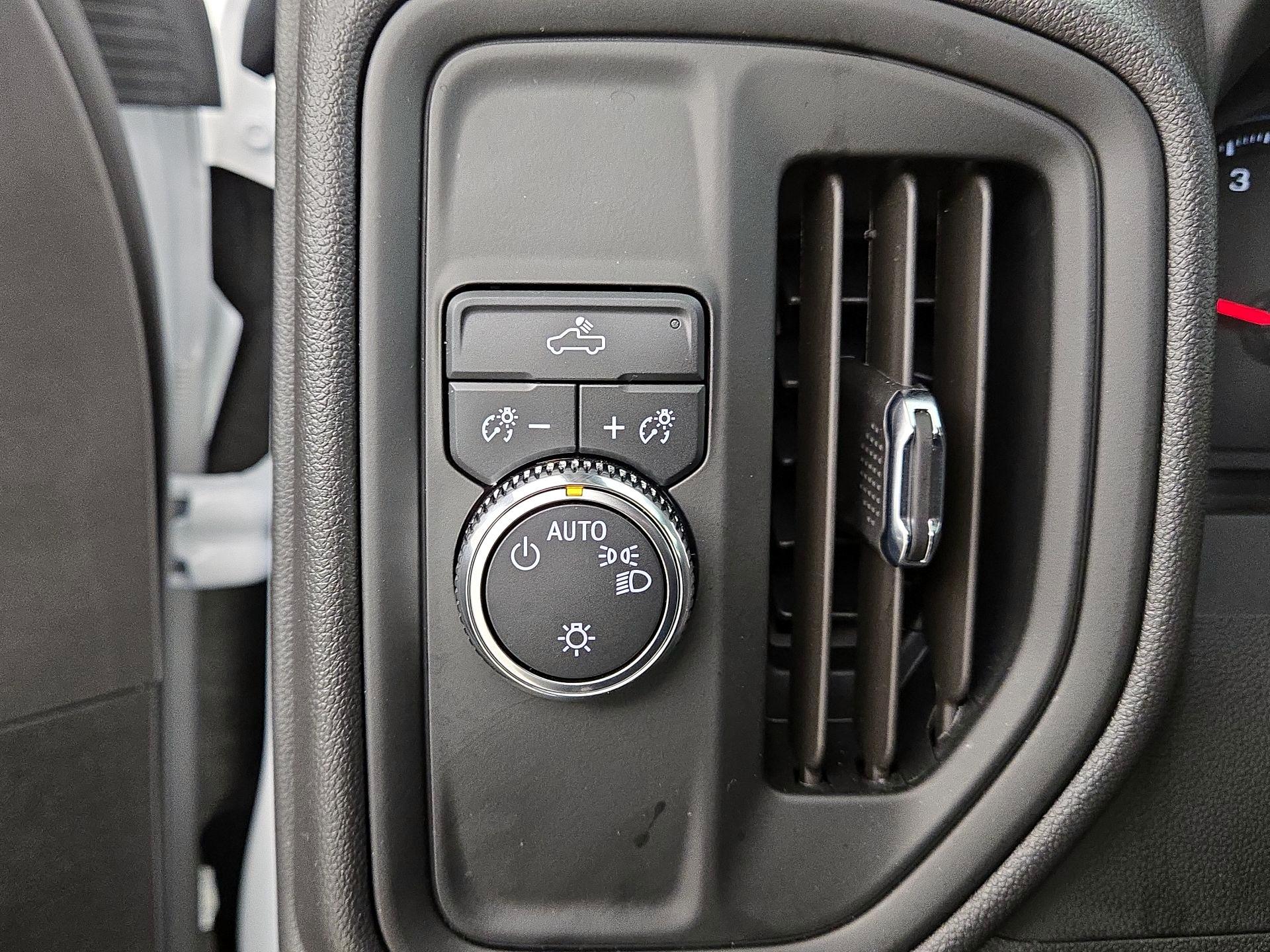 Thumbnail: 2026 GMC Sierra 1500 - 13