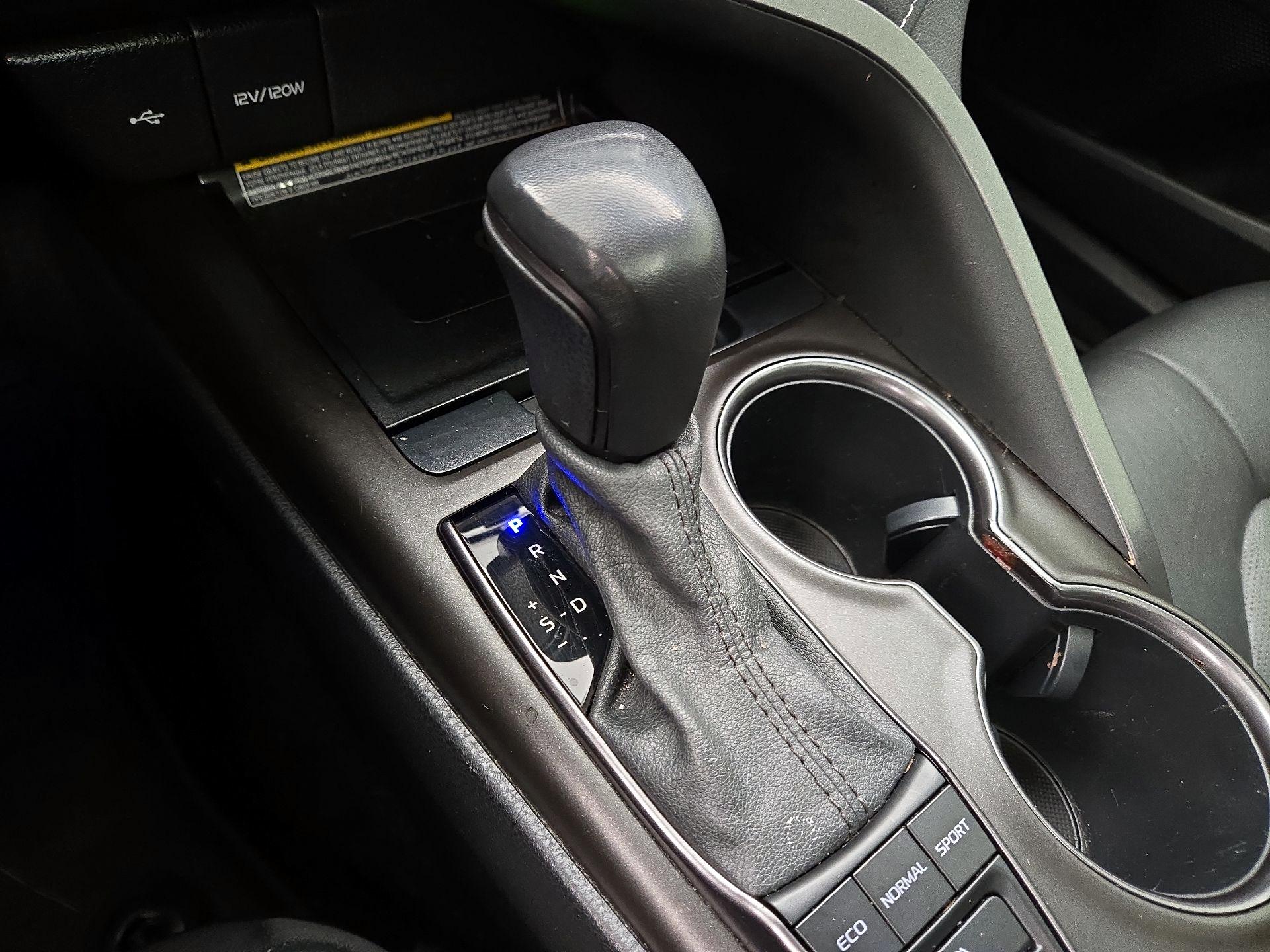 Thumbnail: 2021 Toyota Camry - 17