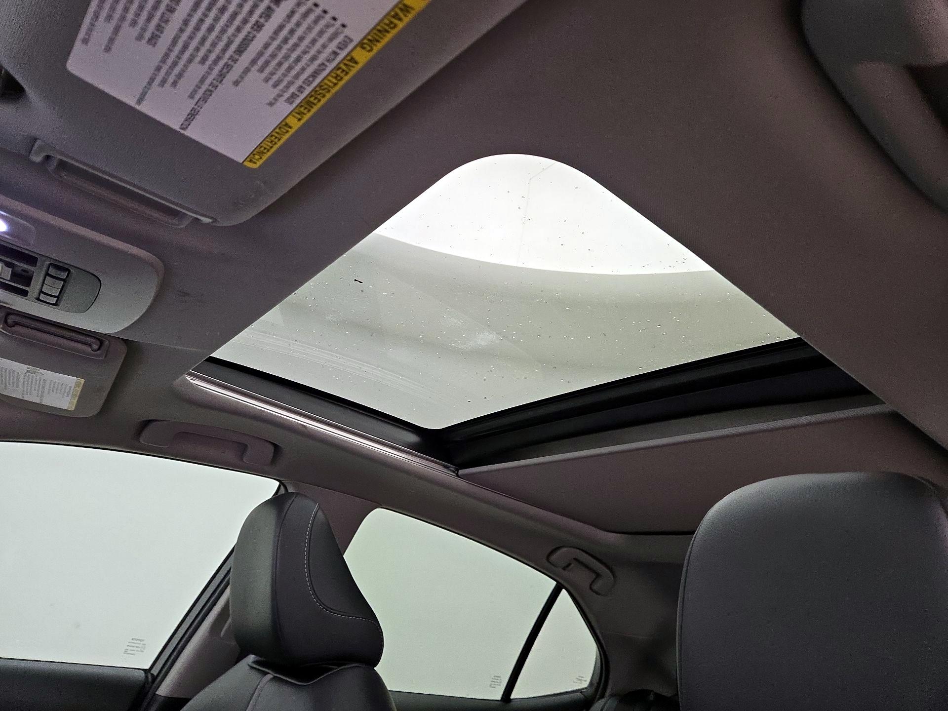 Thumbnail: 2021 Toyota Camry - 19