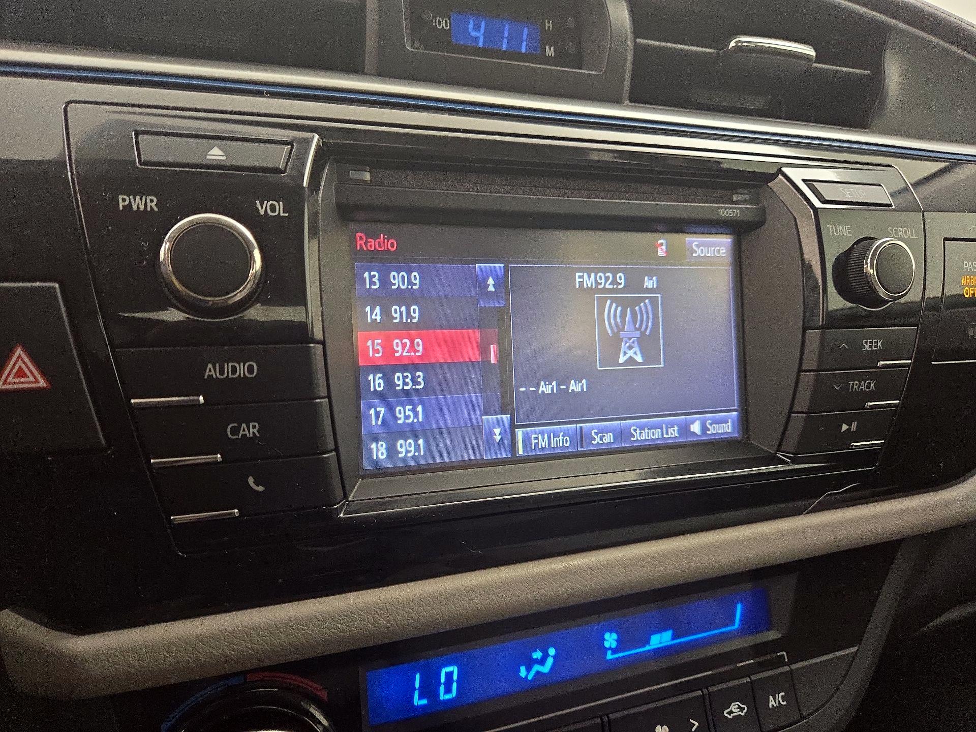 Thumbnail: 2016 Toyota Corolla - 15