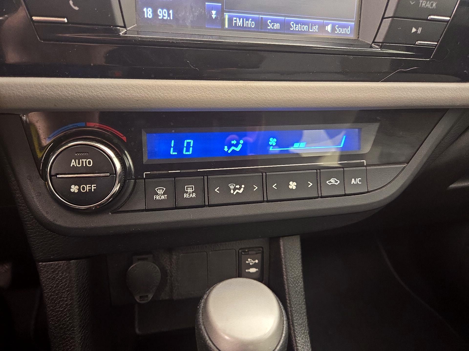 Thumbnail: 2016 Toyota Corolla - 16