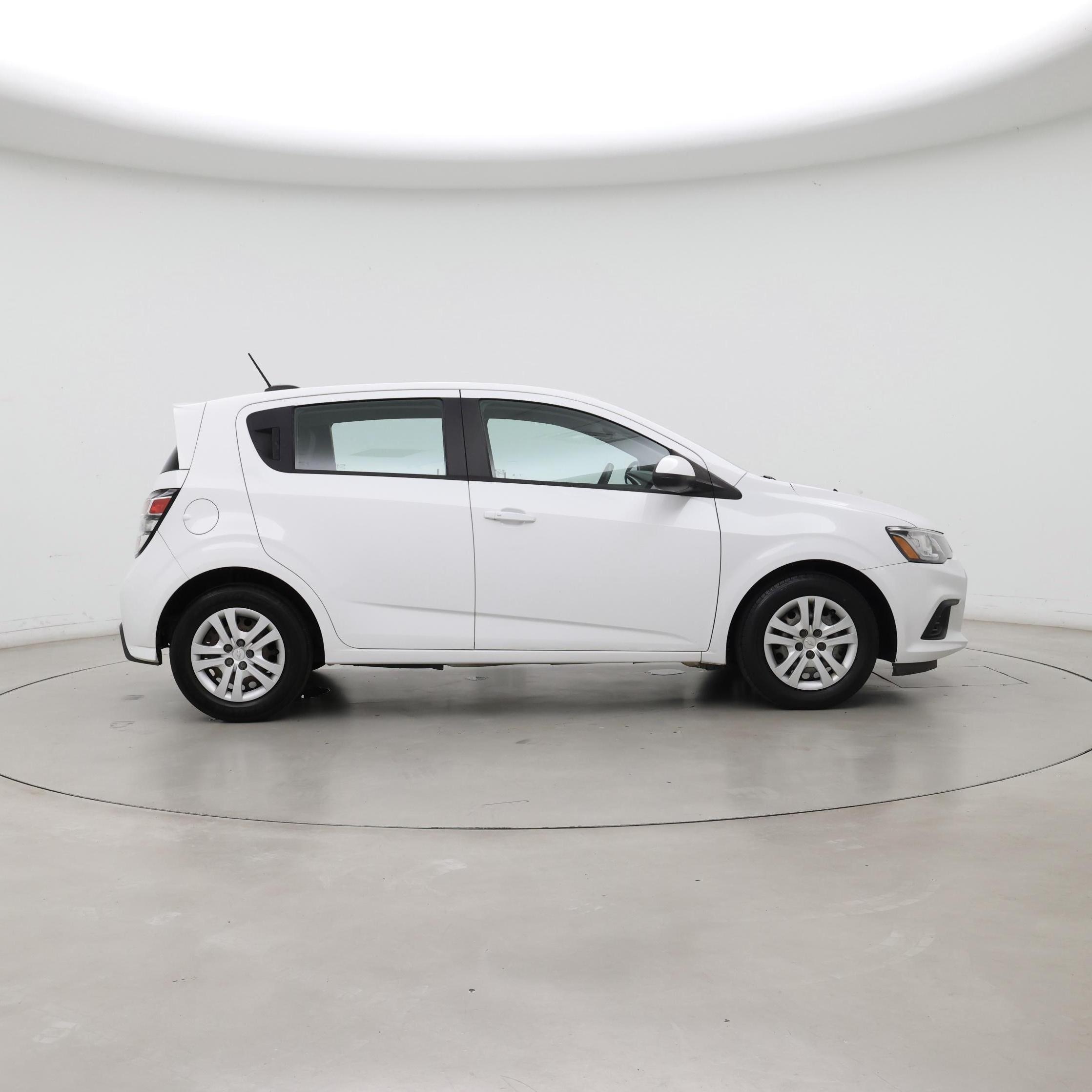 Thumbnail: 2020 Chevrolet Sonic - 7