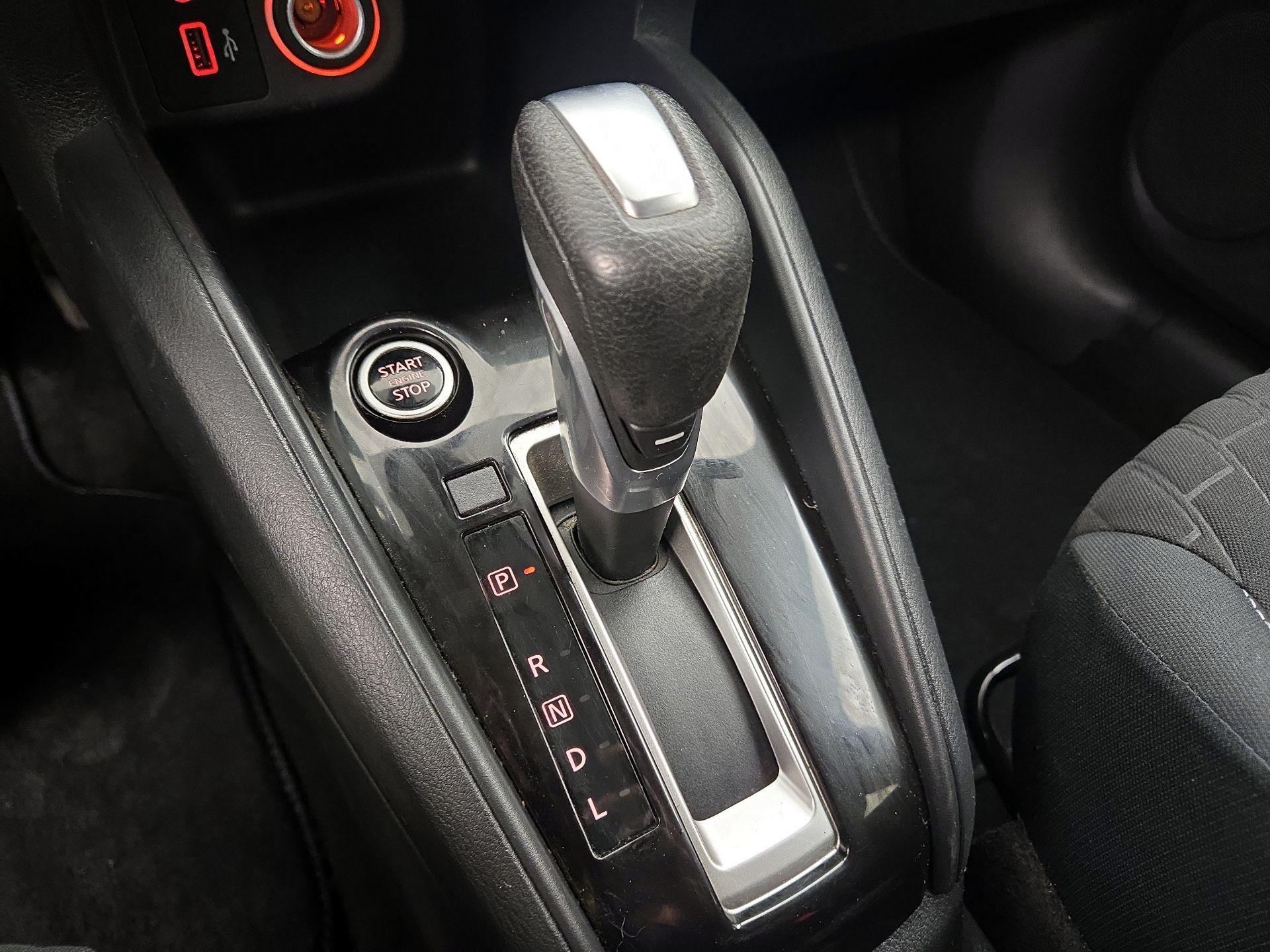 Thumbnail: 2021 Nissan Kicks - 17