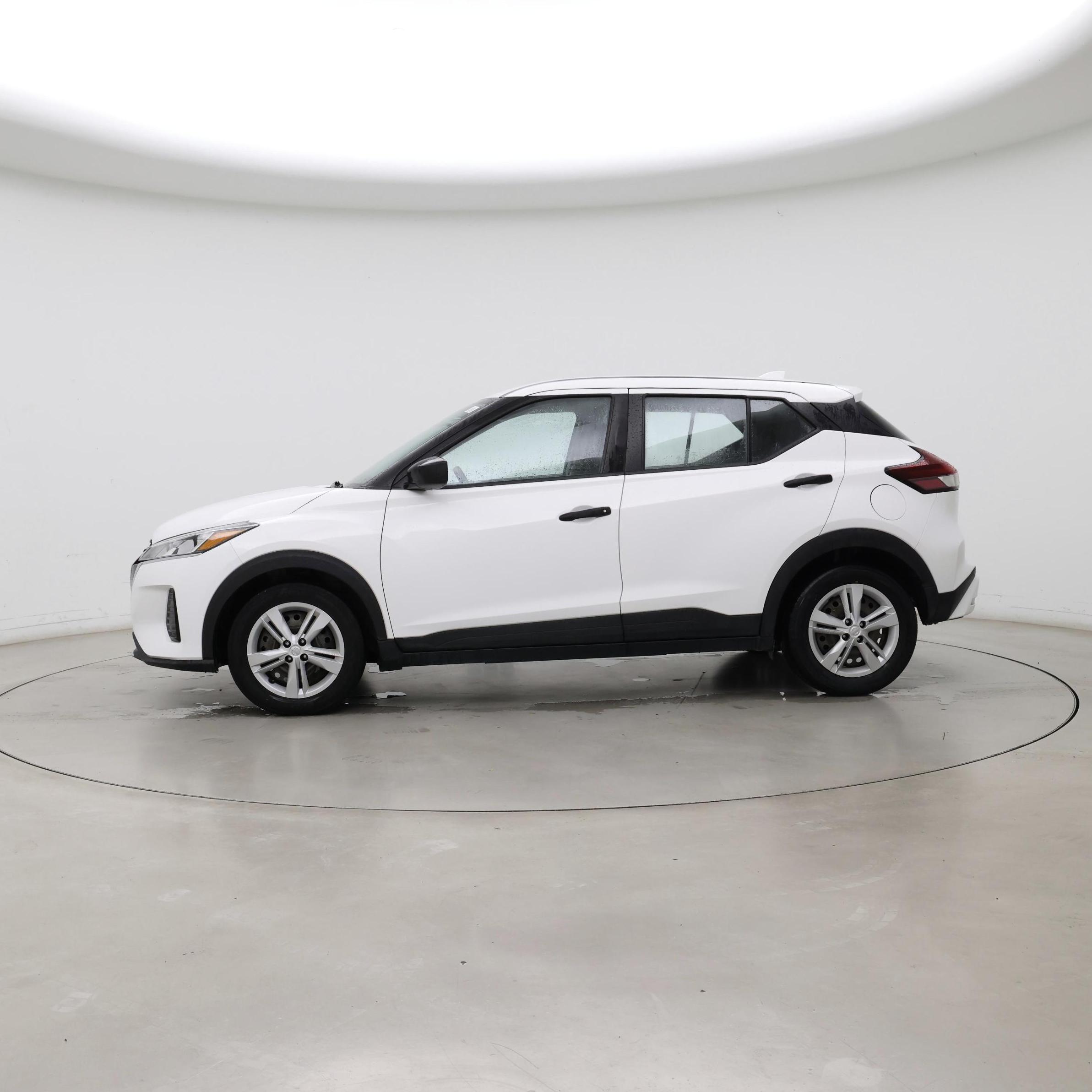 Thumbnail: 2021 Nissan Kicks - 3