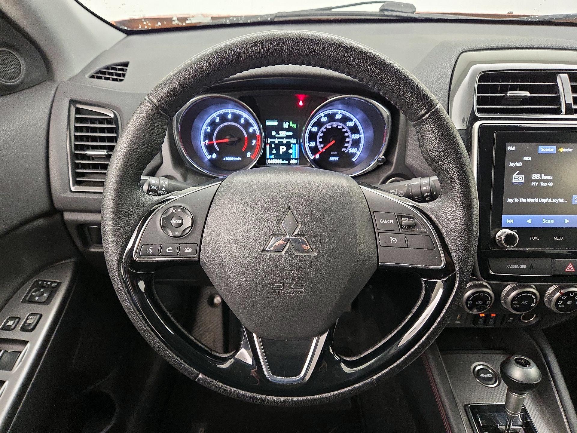 Thumbnail: 2023 Mitsubishi Outlander Sport - 10