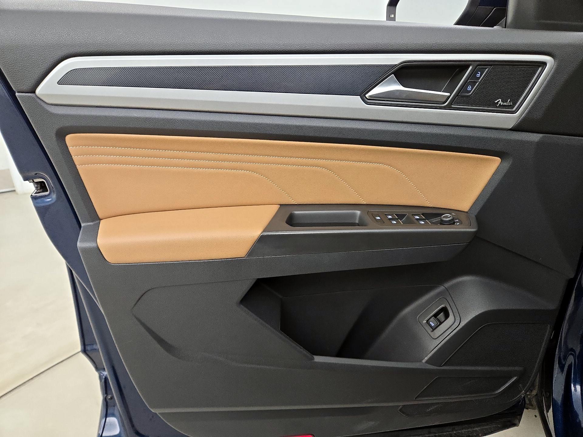 Thumbnail: 2022 Volkswagen Atlas - 12