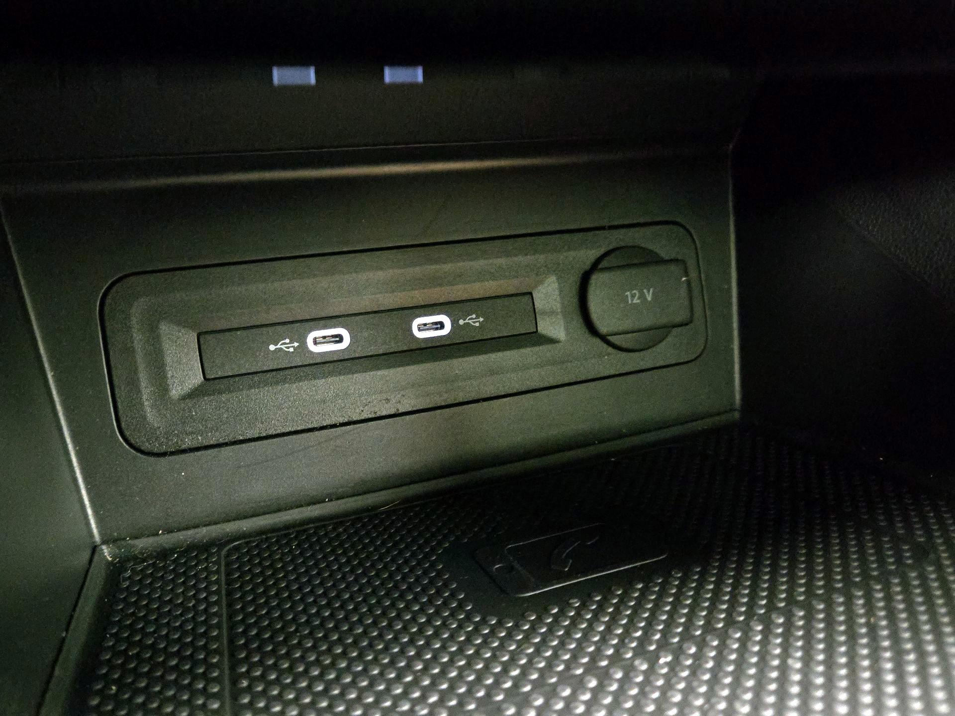 Thumbnail: 2022 Volkswagen Atlas - 19