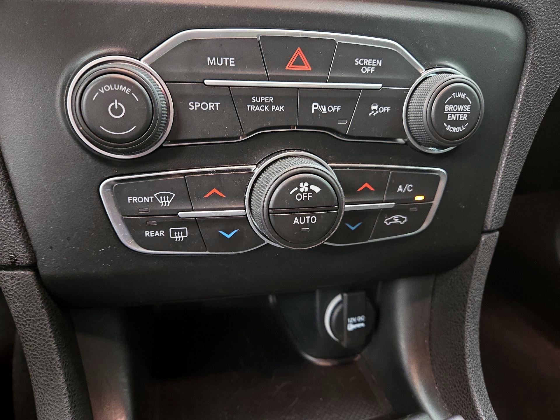 Thumbnail: 2023 Dodge Charger - 16