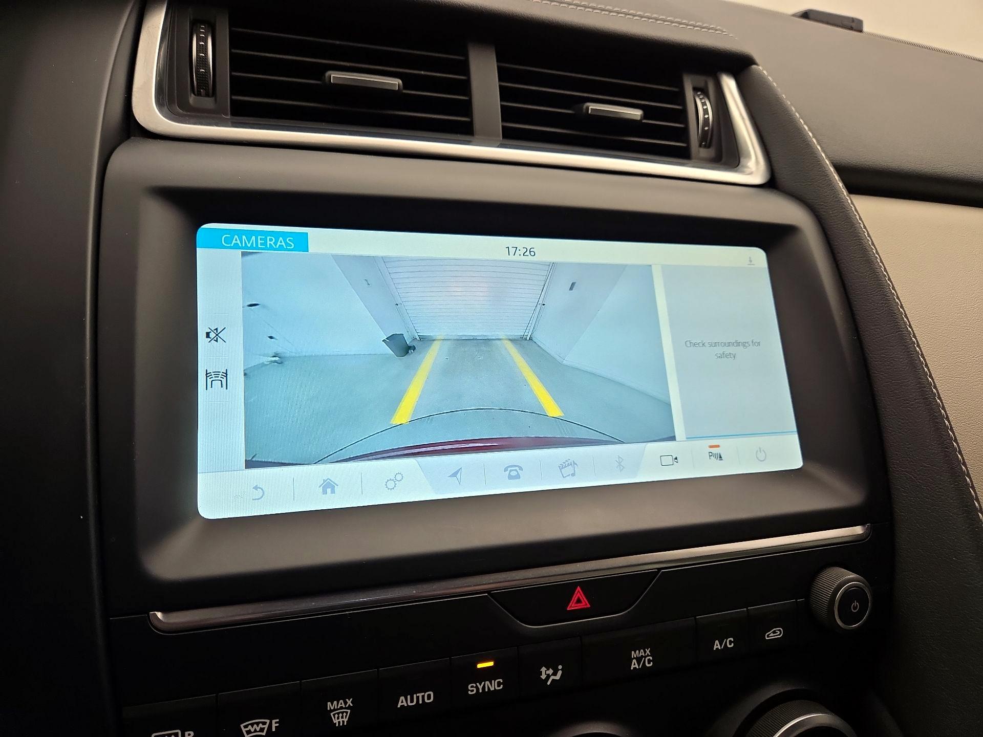 Thumbnail: 2019 Jaguar E-Pace - 15