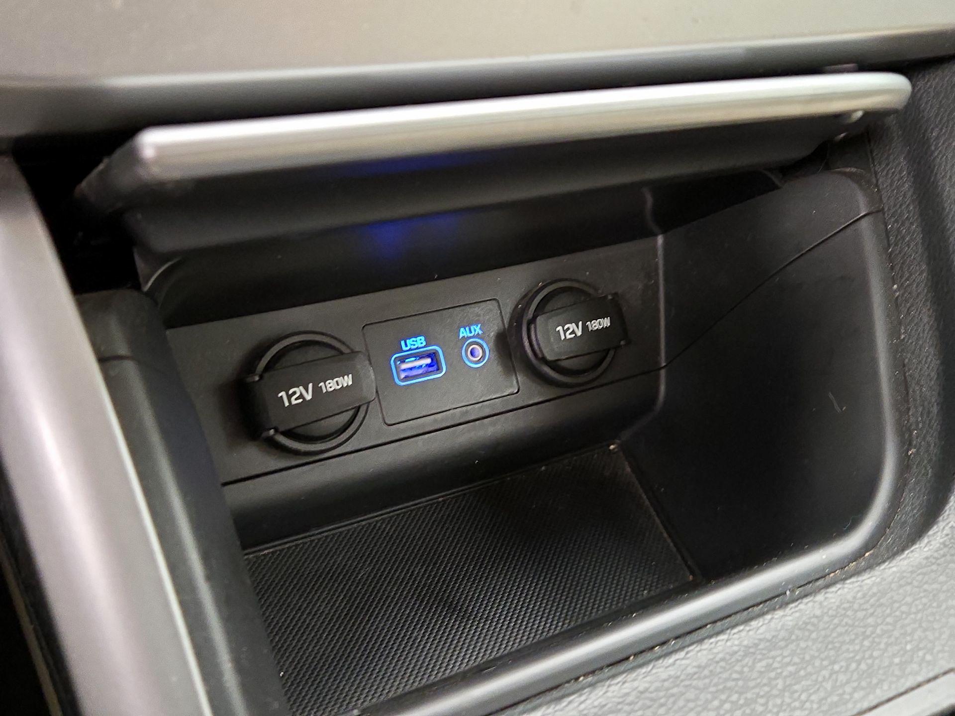 Thumbnail: 2015 Hyundai Sonata - 18