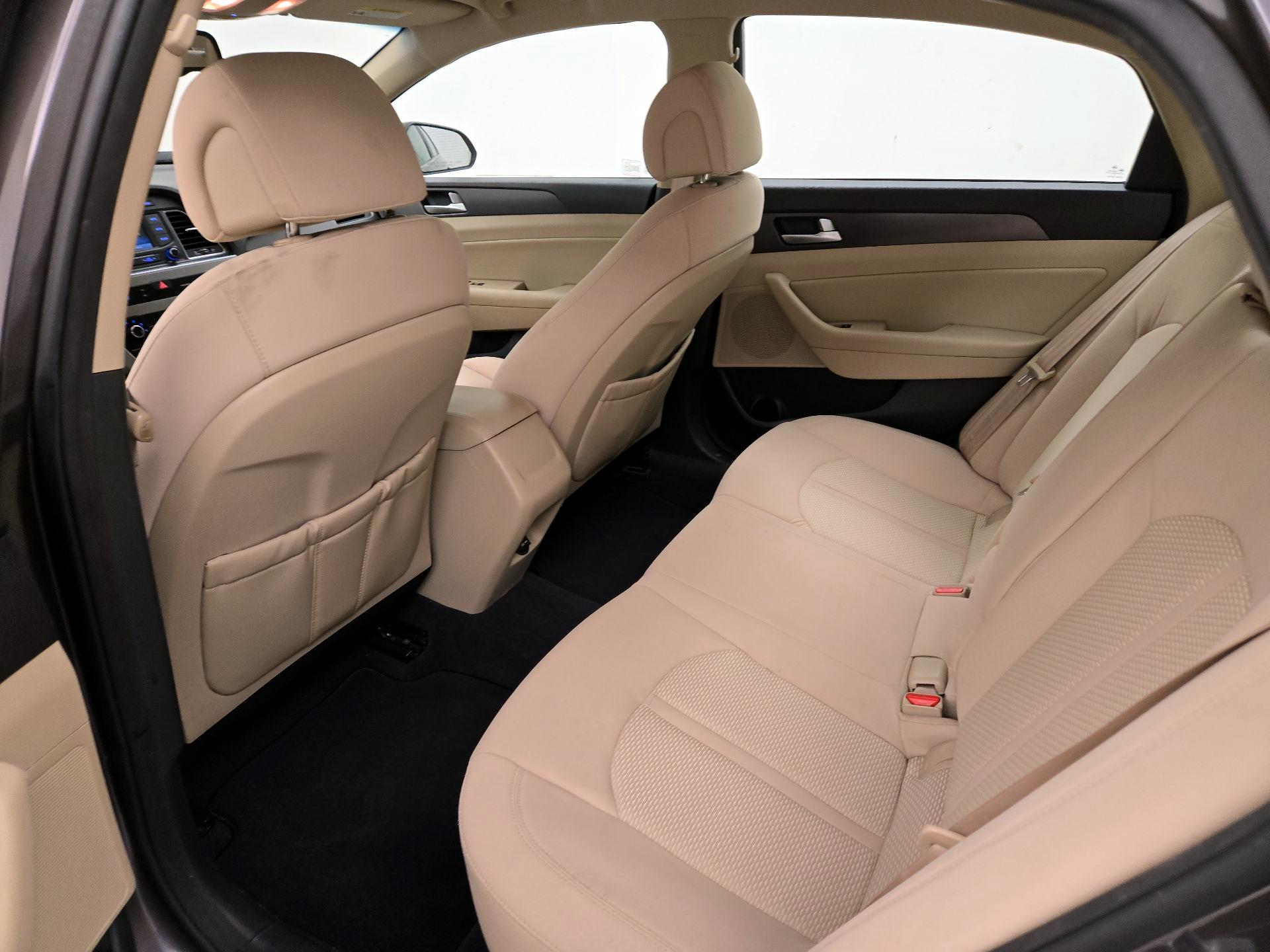 Thumbnail: 2015 Hyundai Sonata - 19