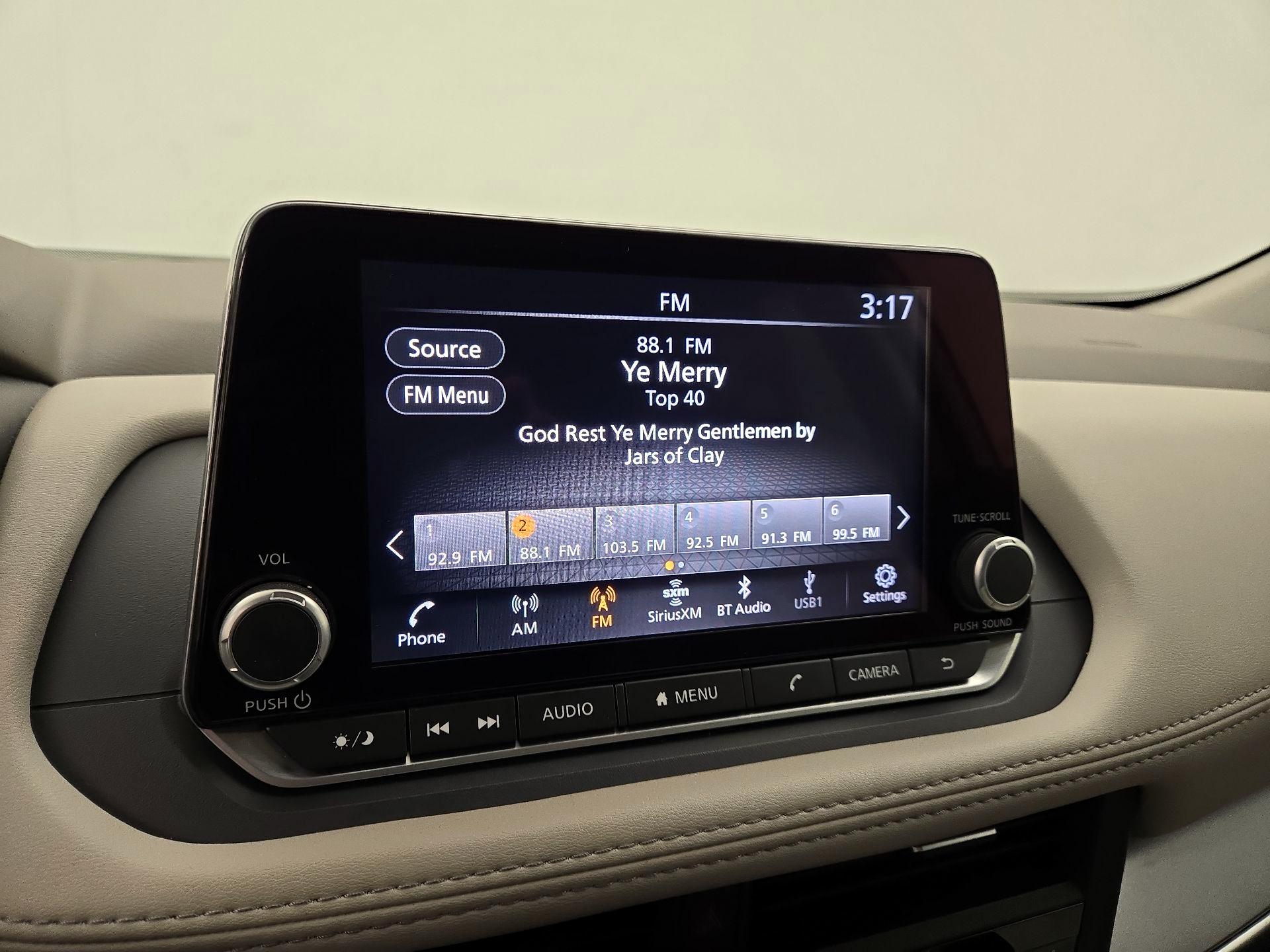 Thumbnail: 2023 Nissan Rogue - 15