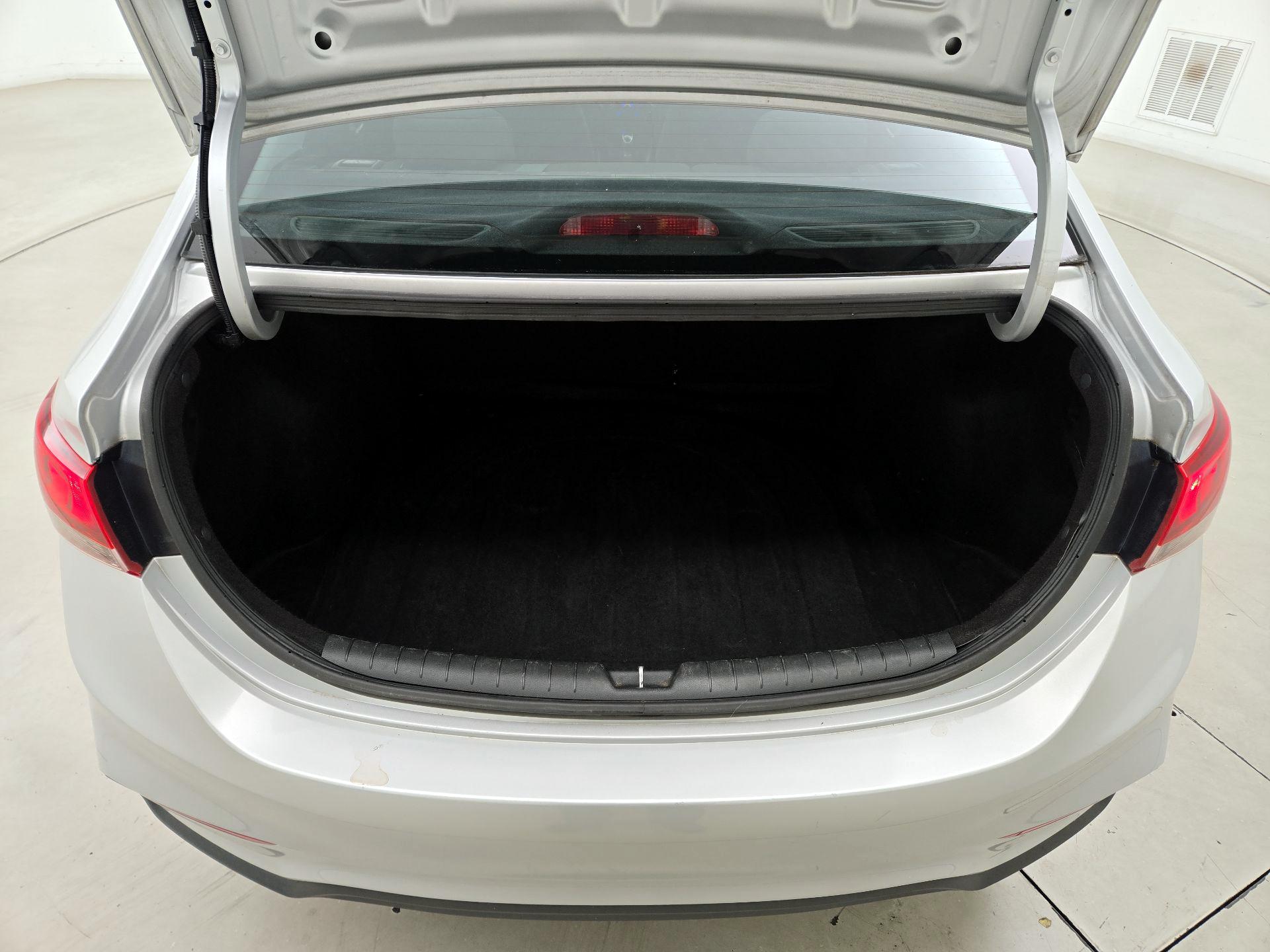 Thumbnail: 2021 Hyundai Accent - 20