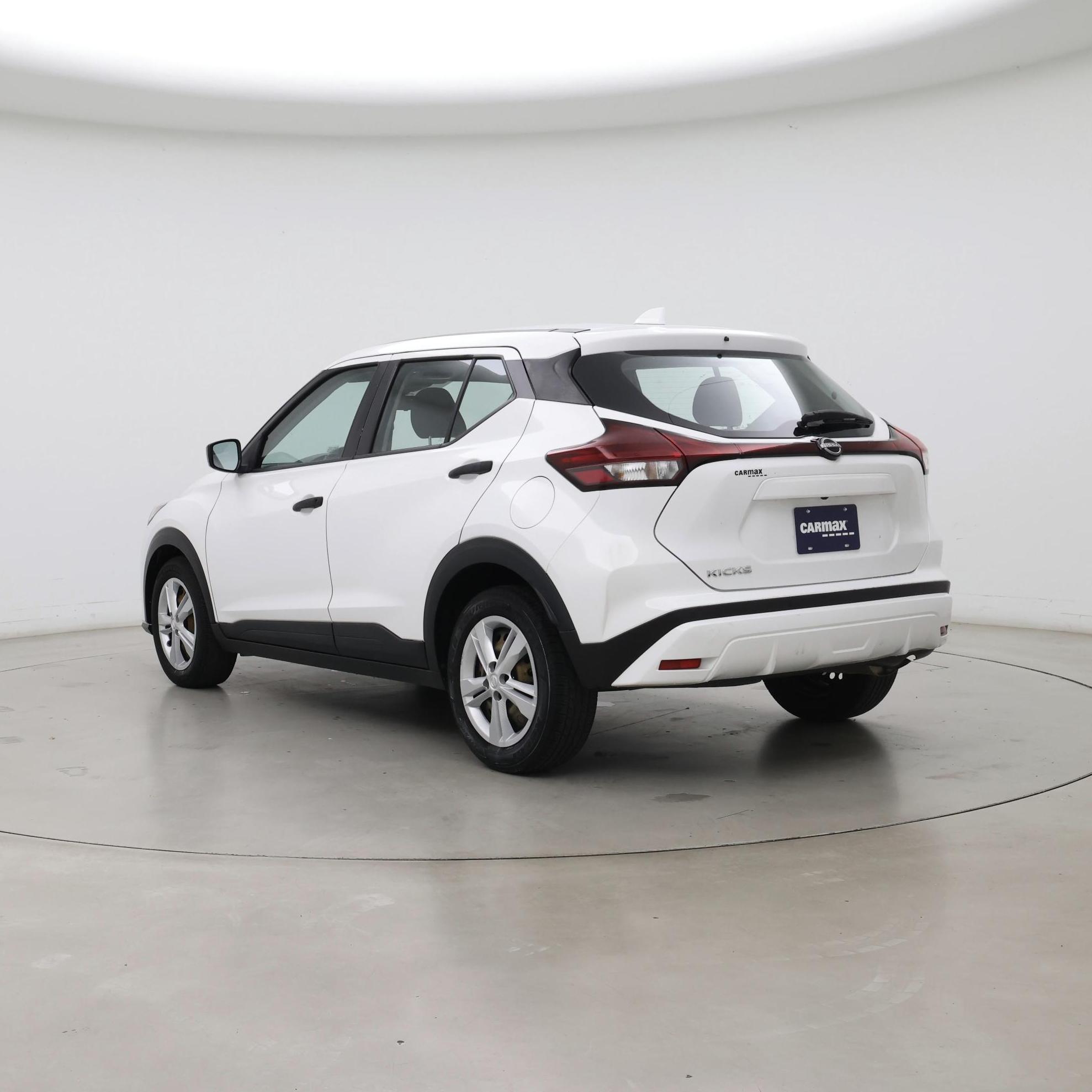 Thumbnail: 2022 Nissan Kicks - 2