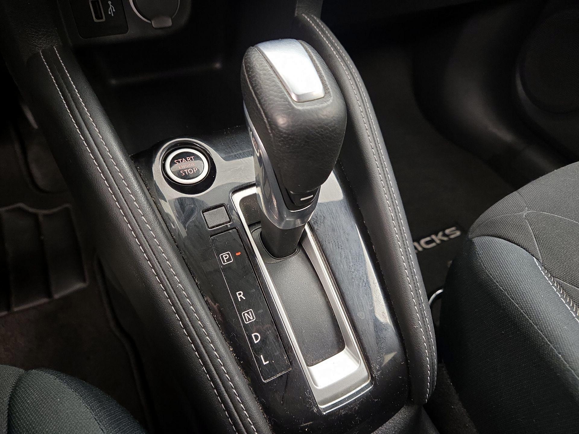 Thumbnail: 2020 Nissan Kicks - 16