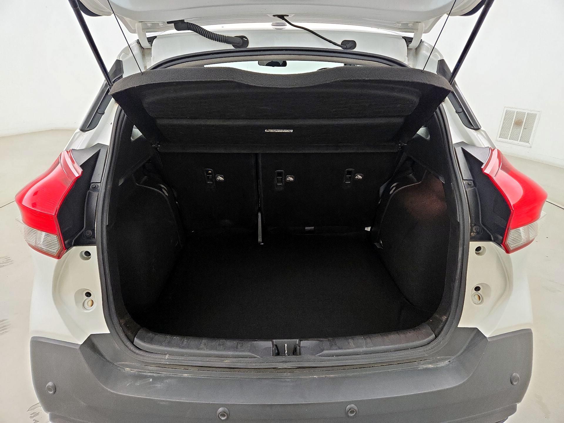 Thumbnail: 2020 Nissan Kicks - 19