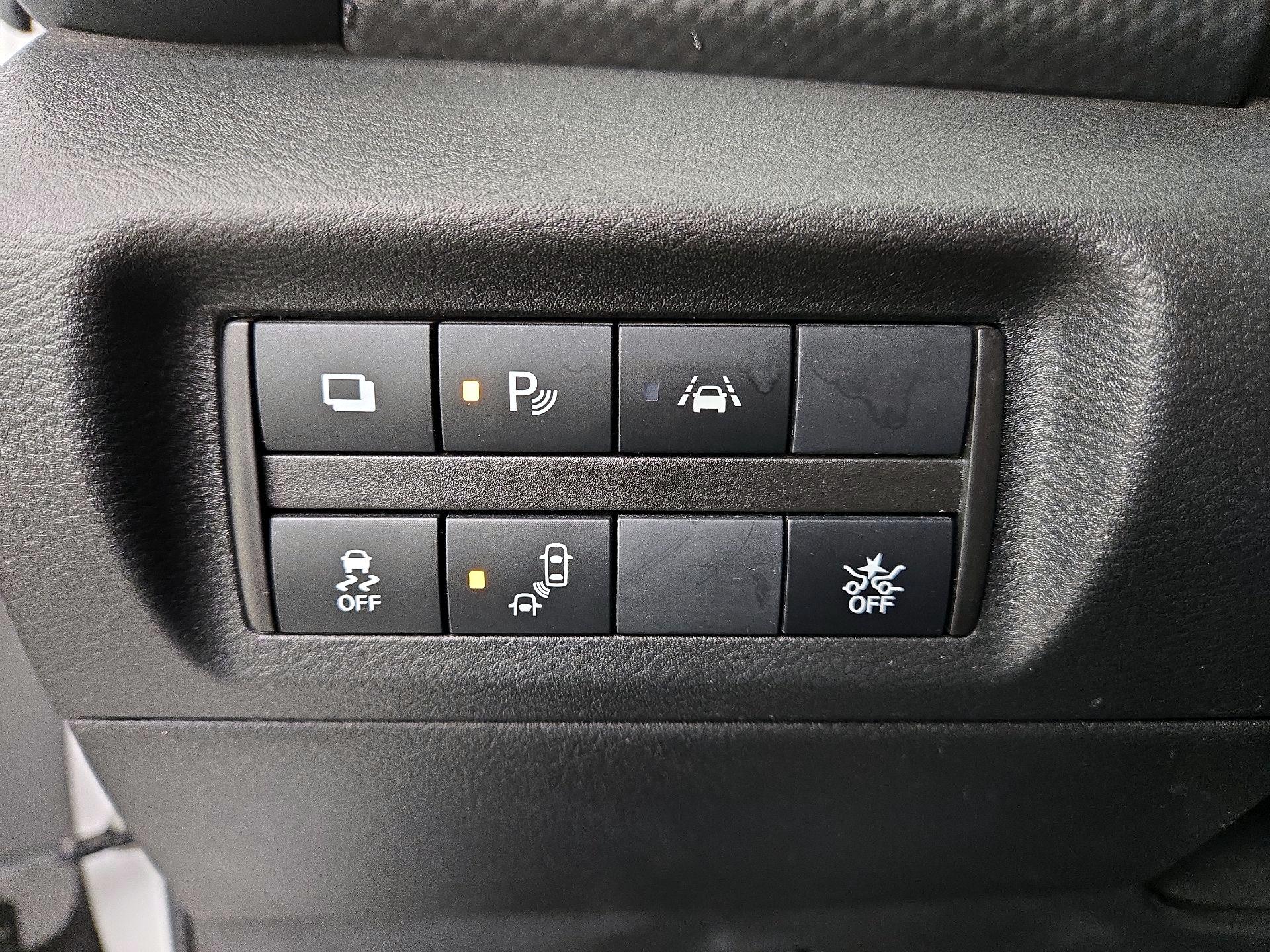 Thumbnail: 2022 Nissan Kicks - 13