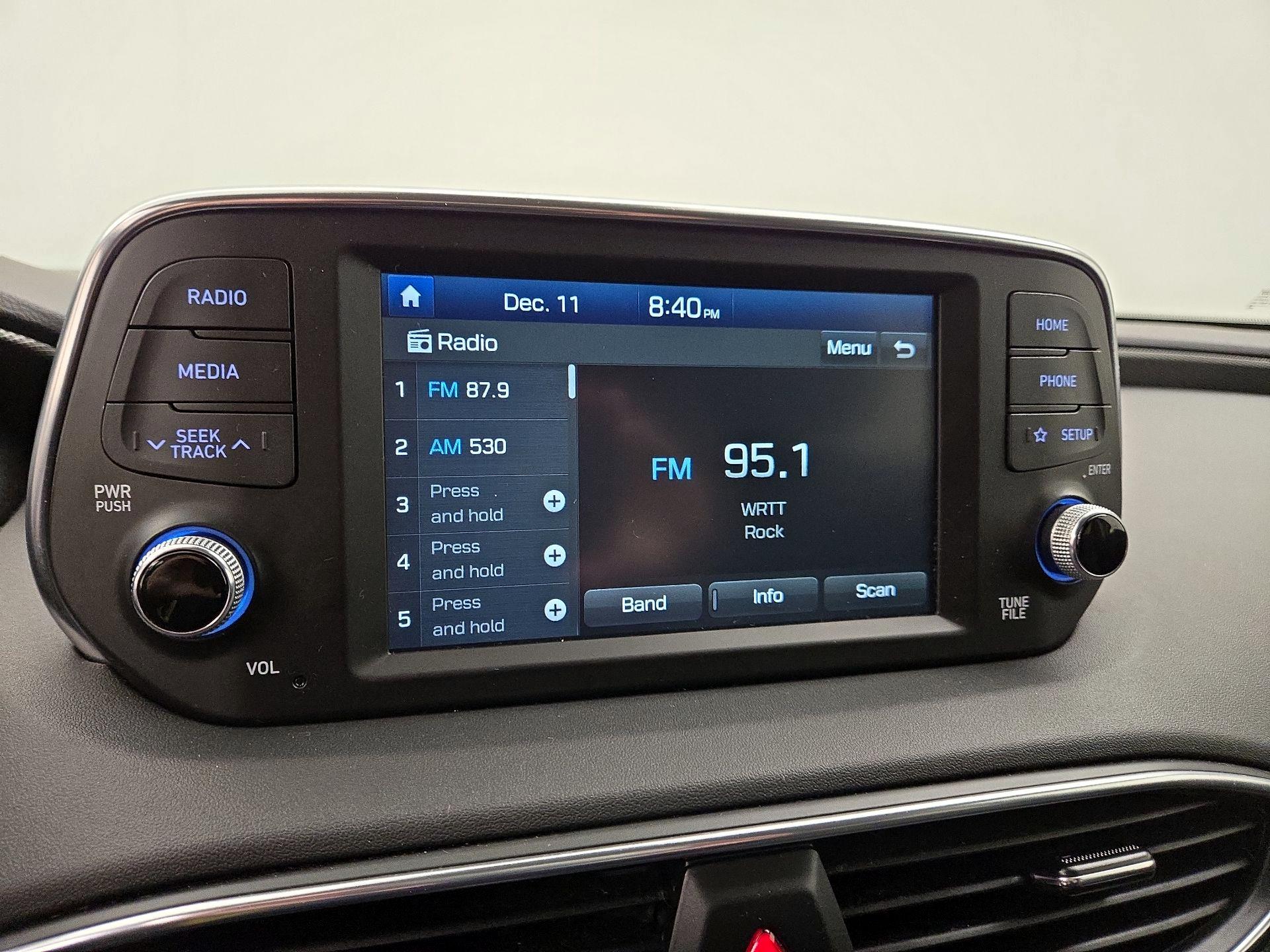 Thumbnail: 2020 Hyundai Santa Fe - 15