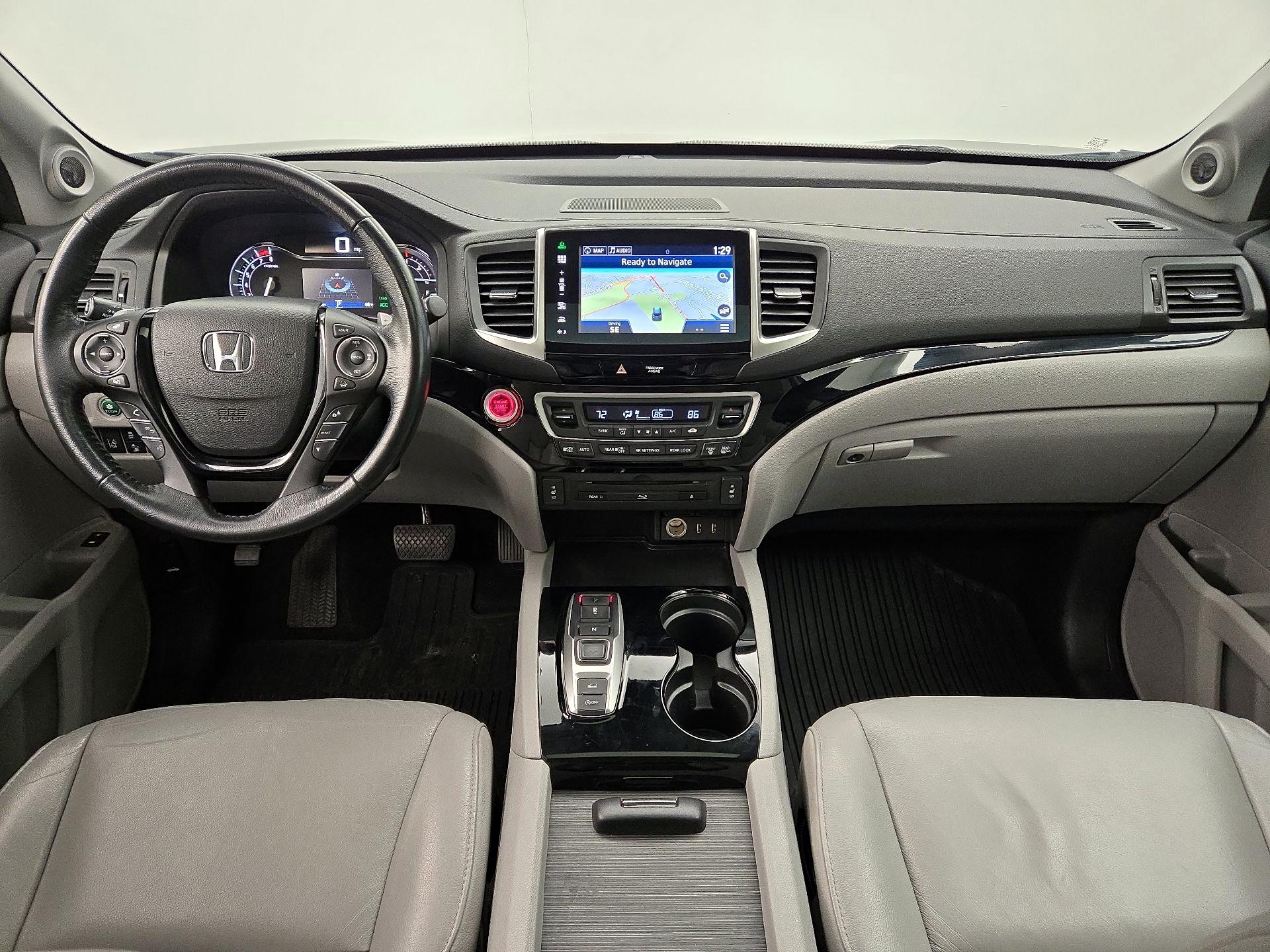 Thumbnail: 2016 Honda Pilot - 9