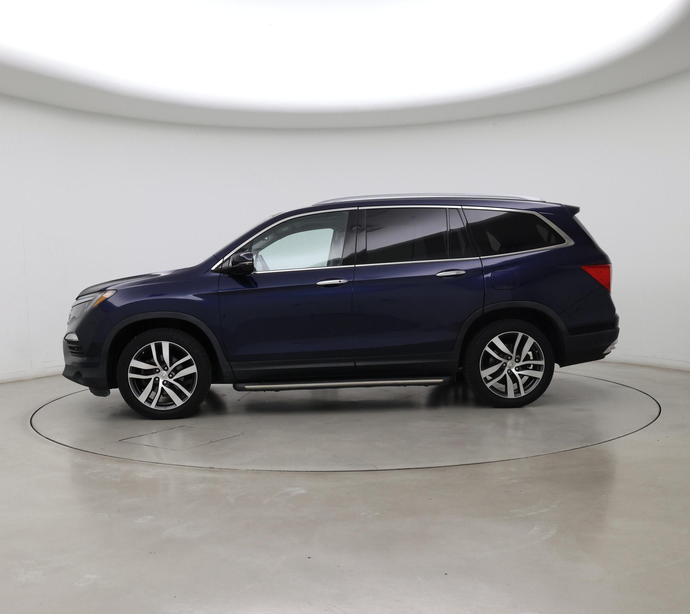 Thumbnail: 2016 Honda Pilot - 3