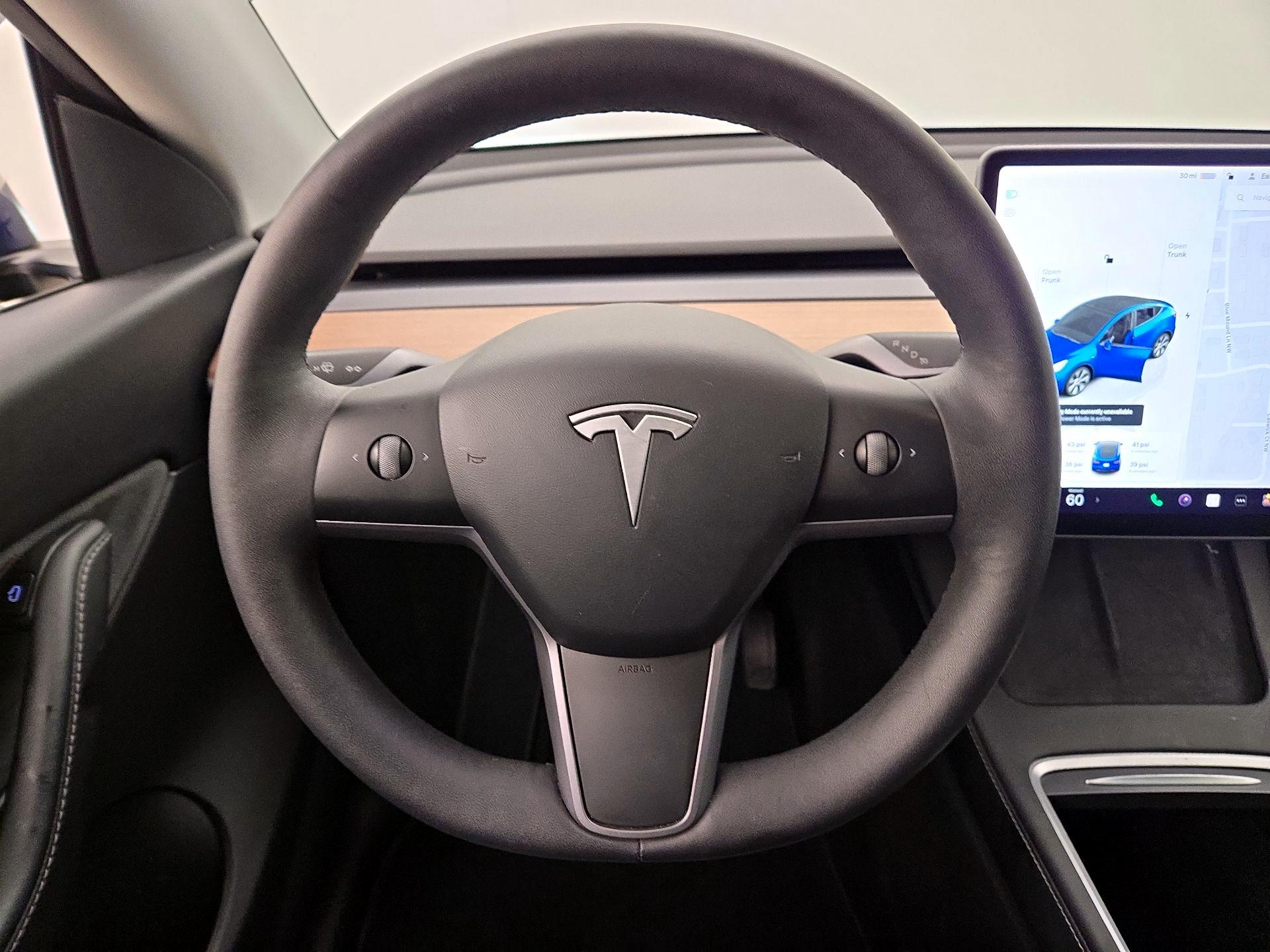 Thumbnail: 2022 Tesla Model Y - 10