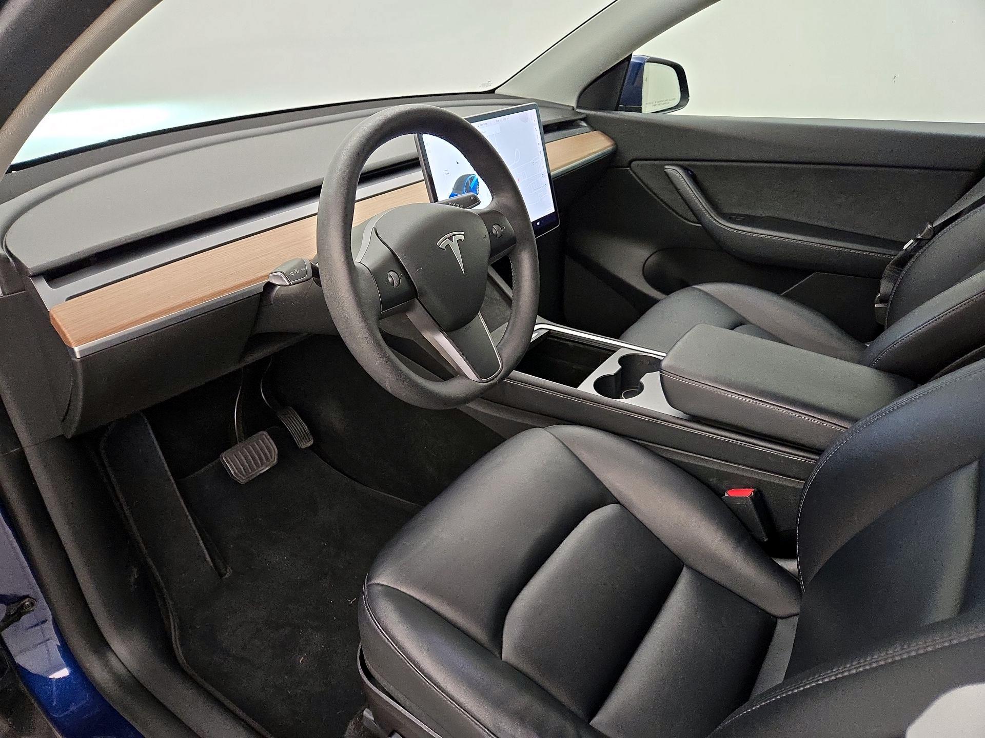 Thumbnail: 2022 Tesla Model Y - 11