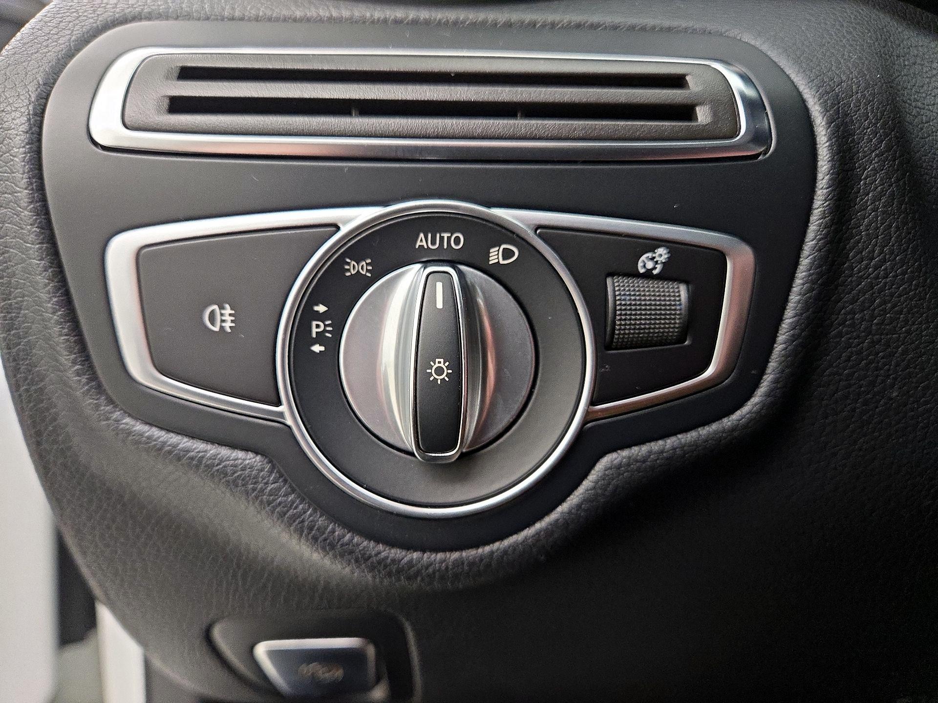 Thumbnail: 2019 Mercedes-Benz C-Class - 13